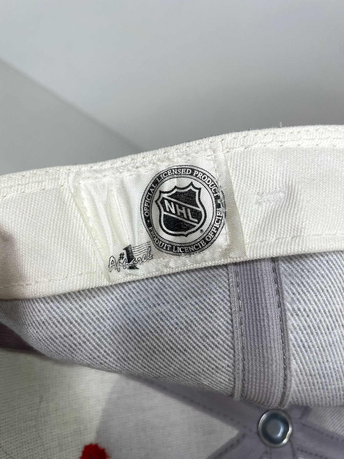 VINTAGE 90s DETROIT RED WINGS #1 APPAREL DRAWSTRING CAP HAT