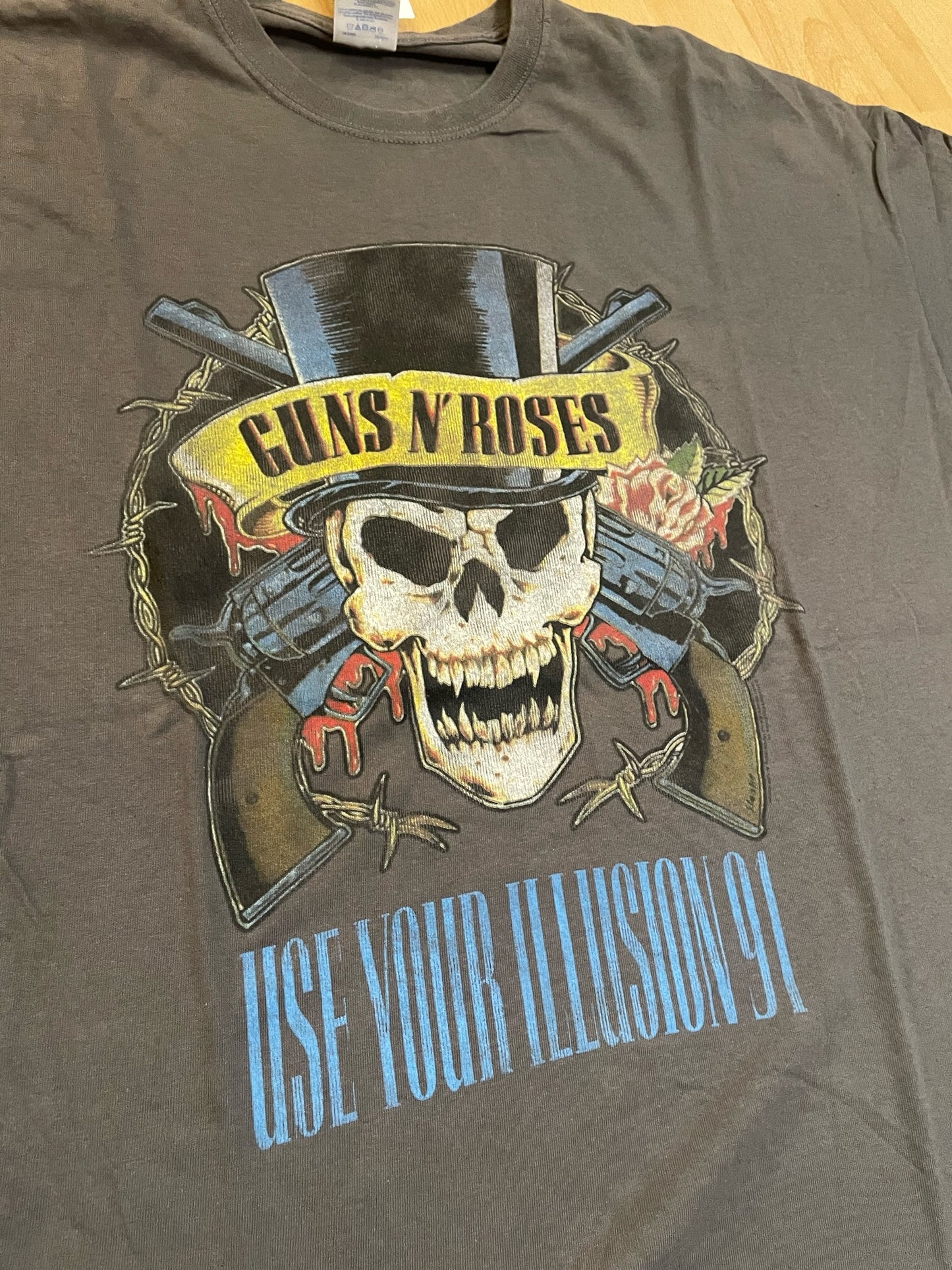 GUNS N ROSES "USE YOUR ILLUSION US TOUR 1991" MUSIC BAND T-SHIRT SZ: XXL