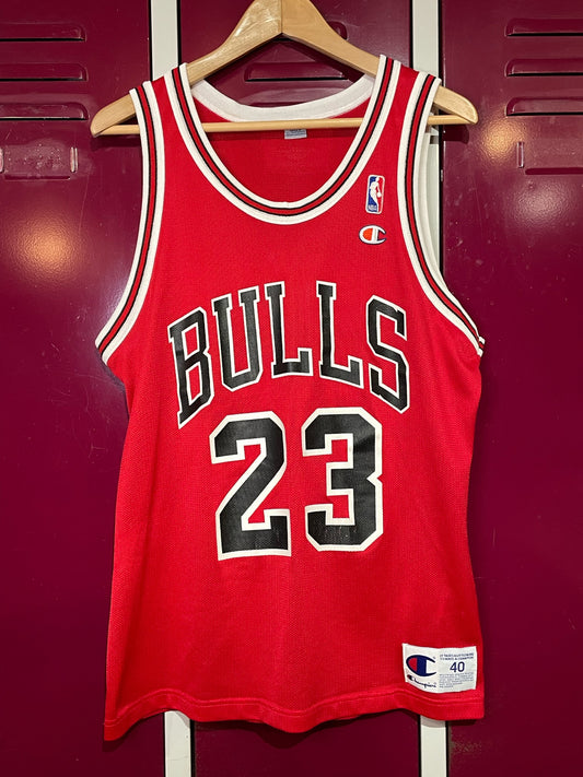 VINTAGE 90s CHAMPION CHICAGO BULLS "MICHAEL JORDAN" NBA JERSEY  SZ: 40 = M
