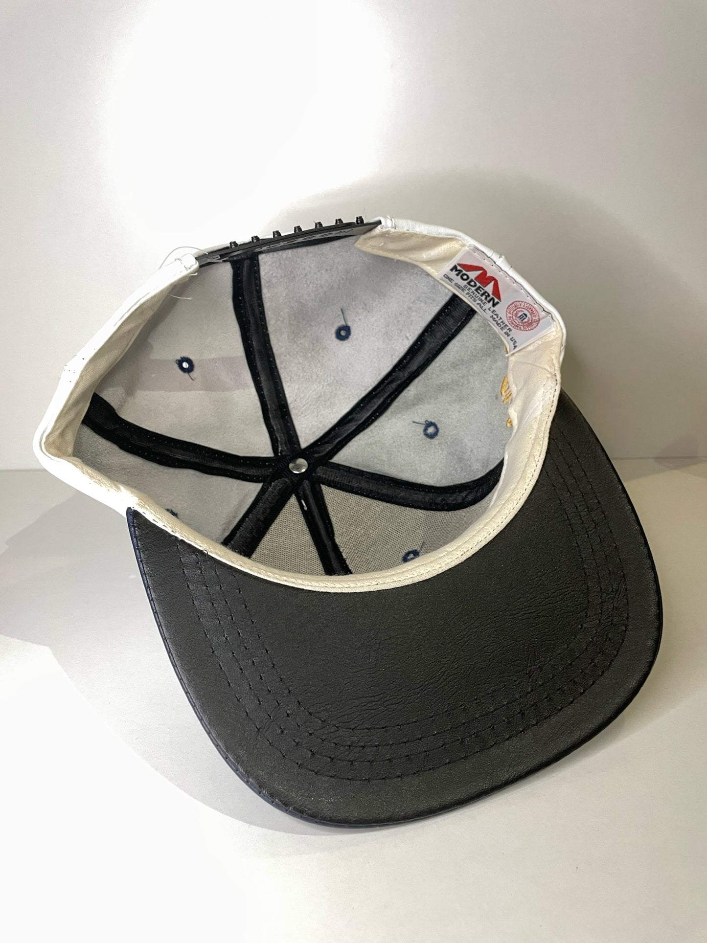 VINTAGE 90s MICHIGAN WOLVERINES MODERN GENUINE LEATHER SNAPBACK CAP HAT
