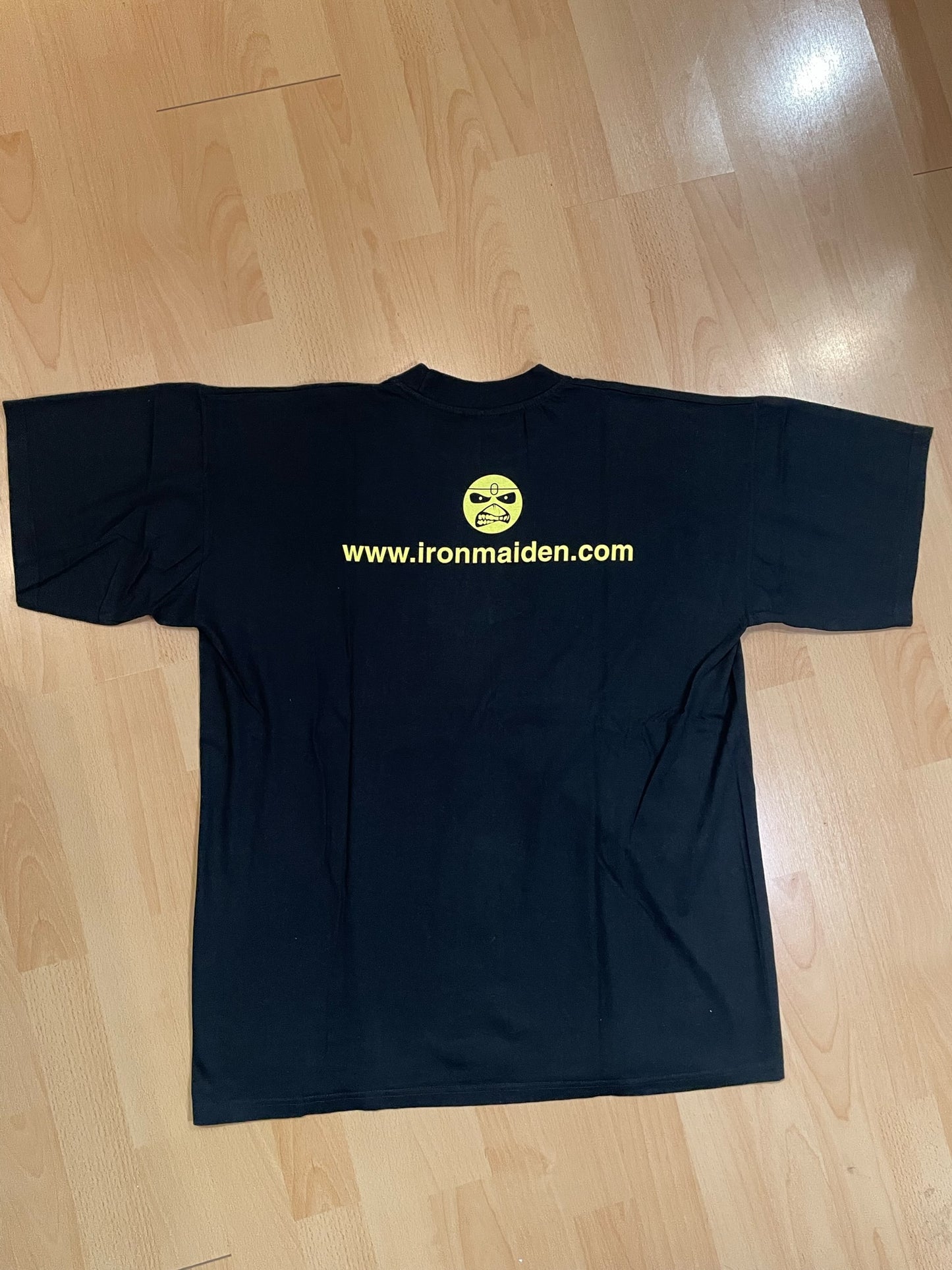 IRON MAIDEN "MERRY CHRISTMAS/HAPPY NEW BEER" MUSIC BAND T-SHIRT SZ: XL