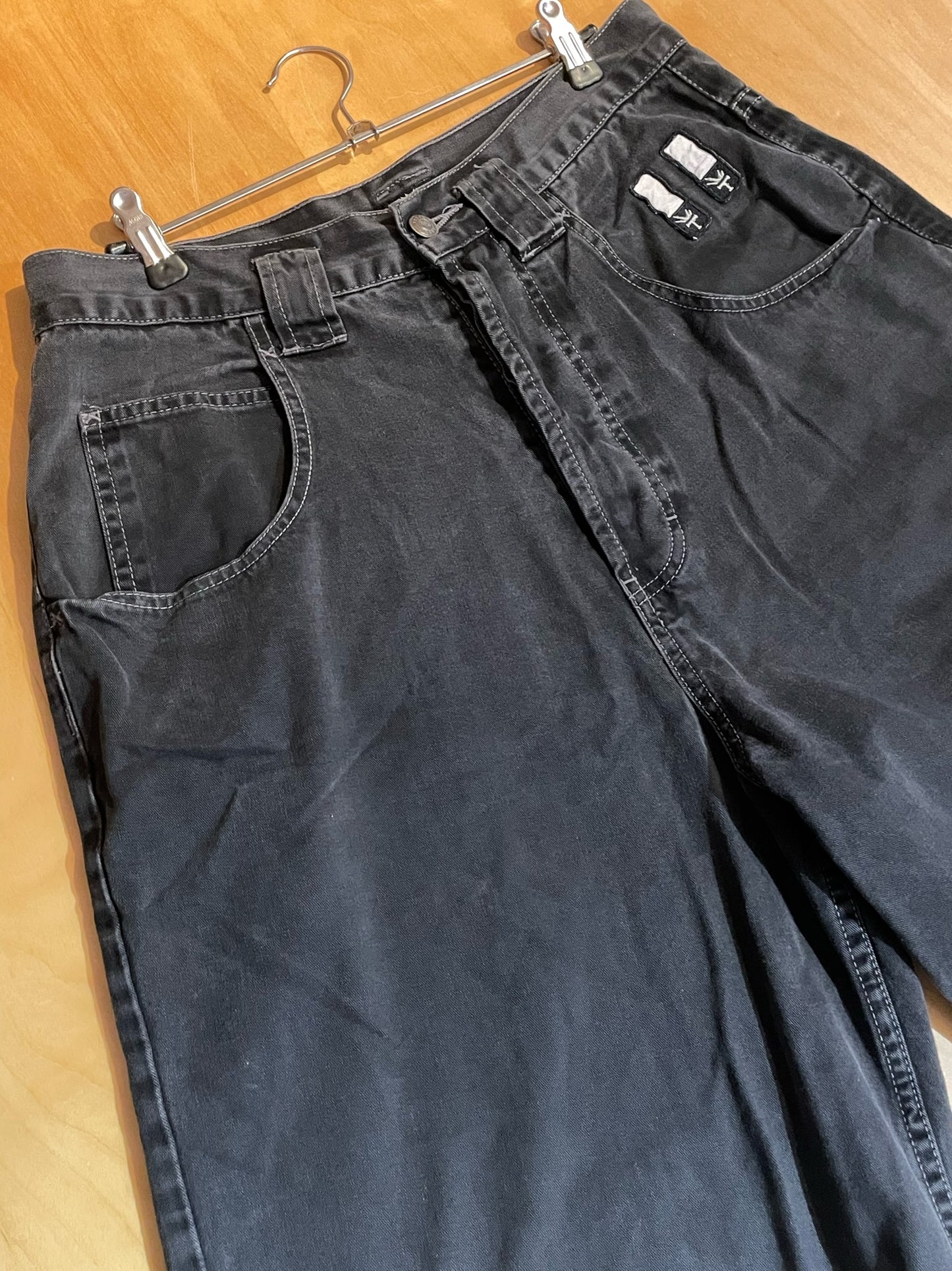 VINTAGE 90s TEDDY'S SHORTS  SZ: 38=32