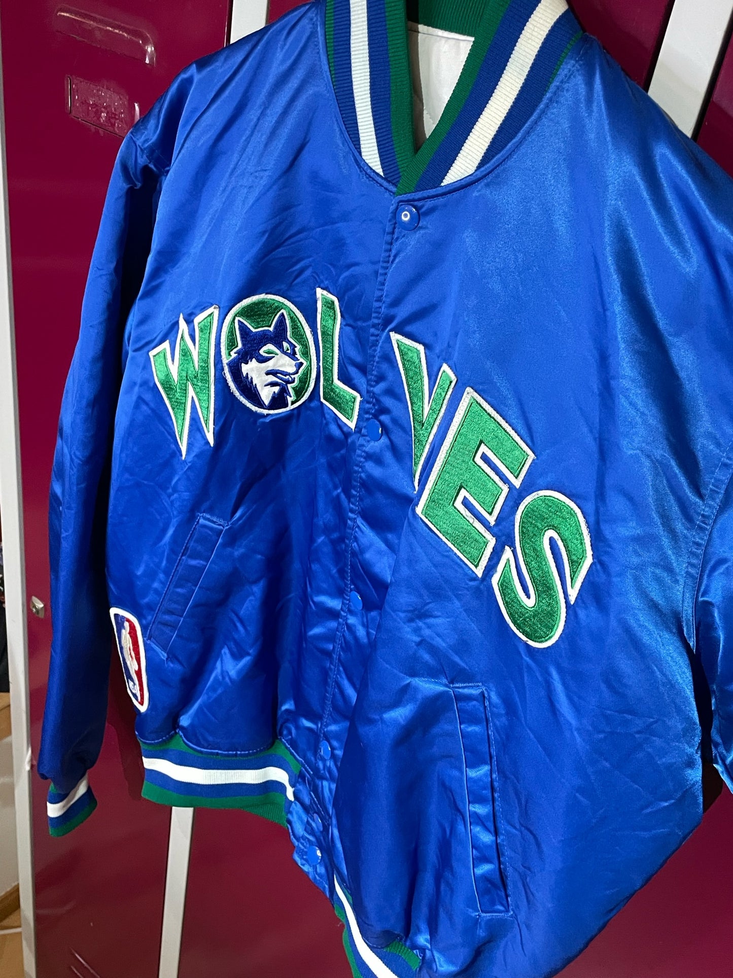 VINTAGE 90s STARTER MINNESOTA TIMBERWOLVES NBA SATIN JACKET SZ: L