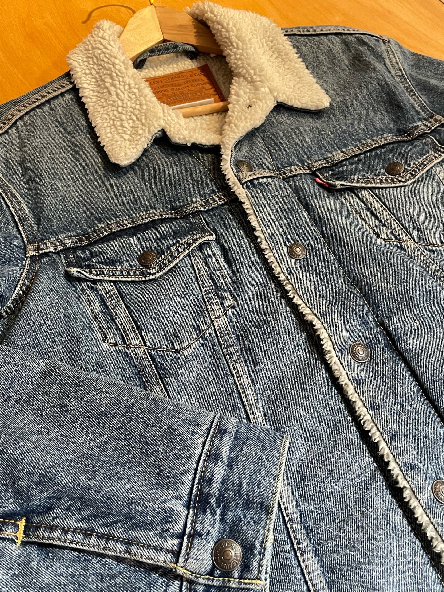 LEVI'S SHERPA DENIM JACKET SZ: M