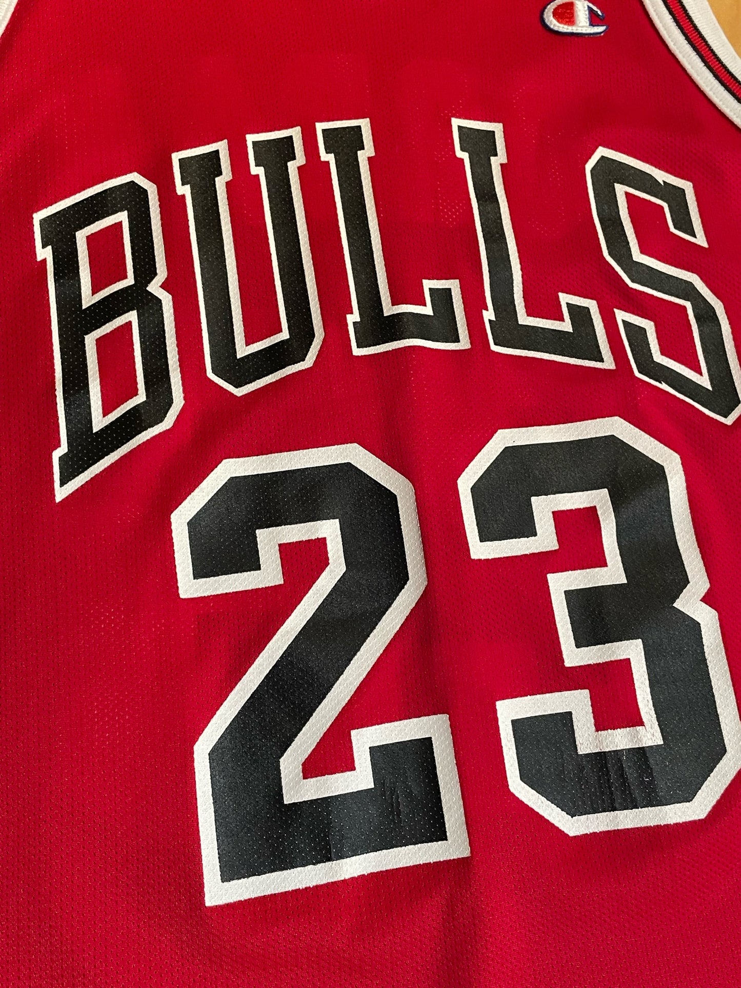 VINTAGE 90s CHAMPION CHICAGO BULLS "MICHAEL JORDAN" NBA JERSEY SZ: 40 = M