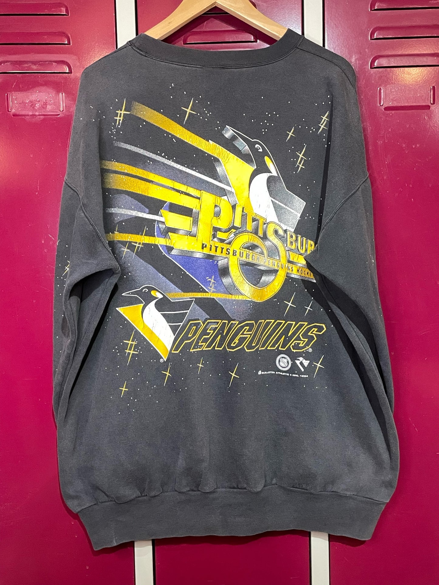 VINTAGE 1994 BULLETIN ATHLETIC PITTSBURGH PENGUINS NHL HOCKEY CREWNECK SWEATSHIRT SZ: 2 = XL