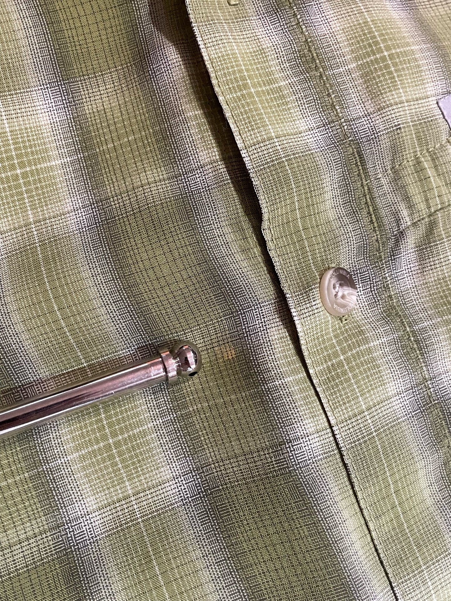 COLUMBIA CHECKED SHORT SLEEVES SHIRT SZ: L