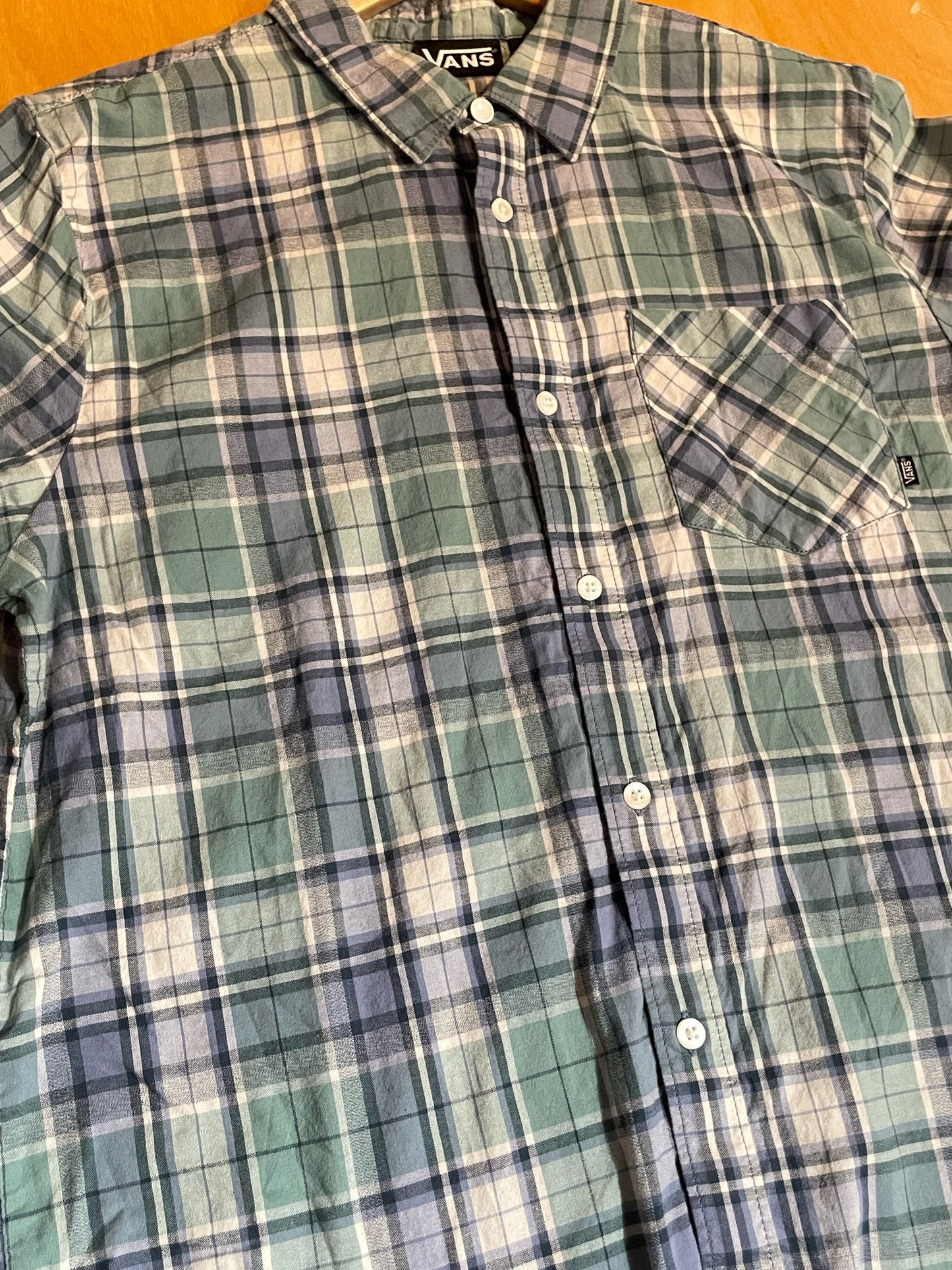 VANS CHECKED SHORT SLEEVES SHIRT SZ: M