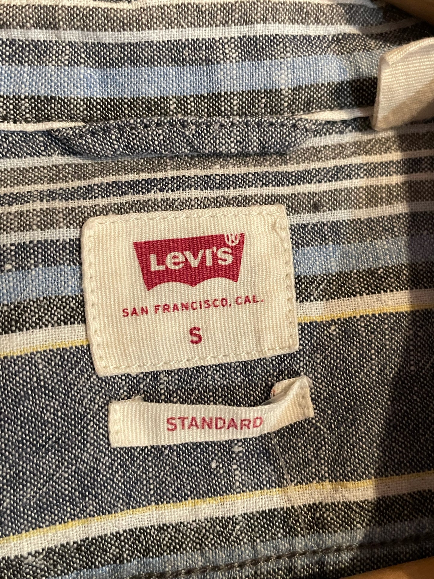LEVI'S LINE SHORT SLEEVES SHIRT SZ: S