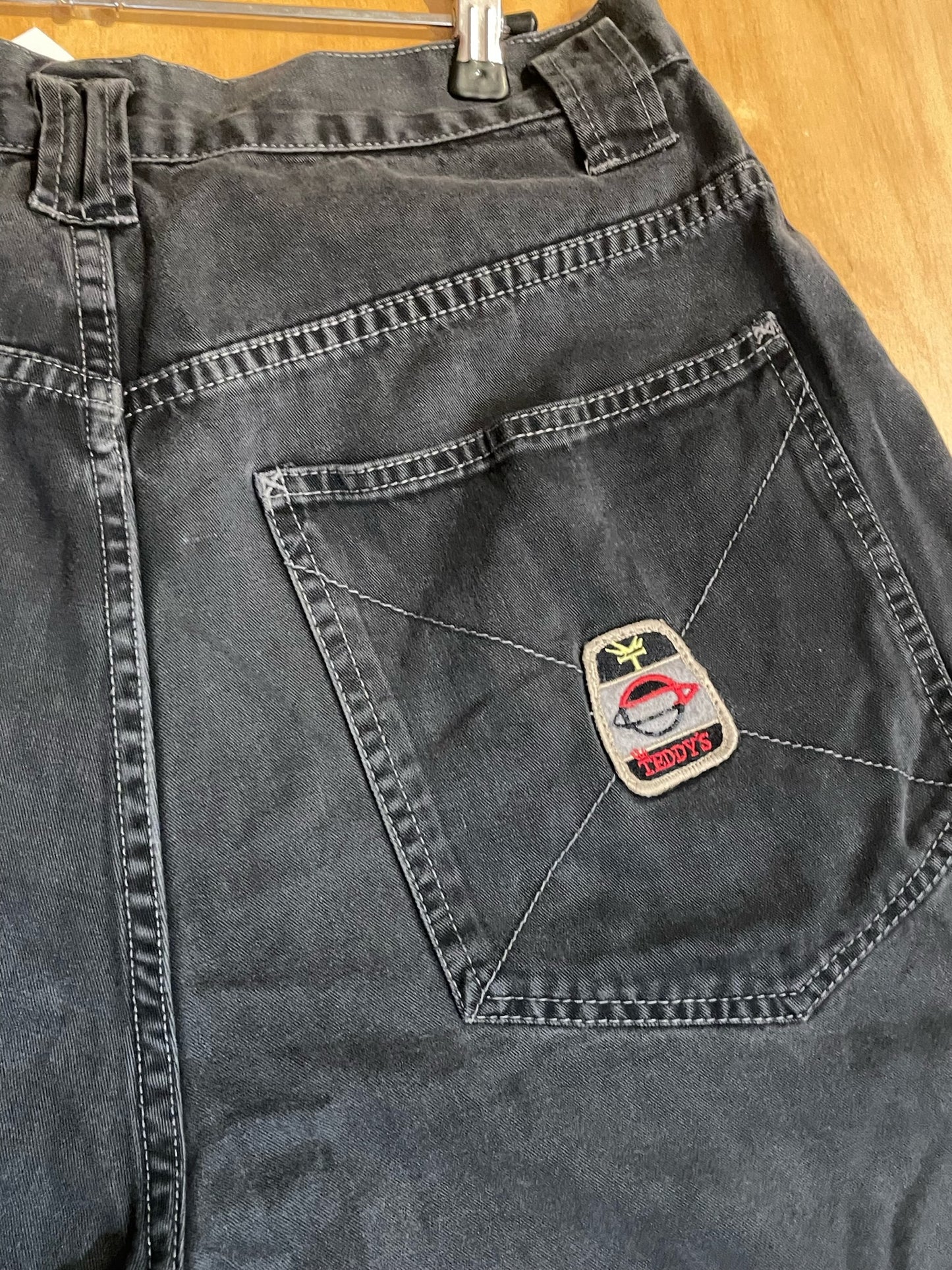 VINTAGE 90s TEDDY'S SHORTS  SZ: 38=32