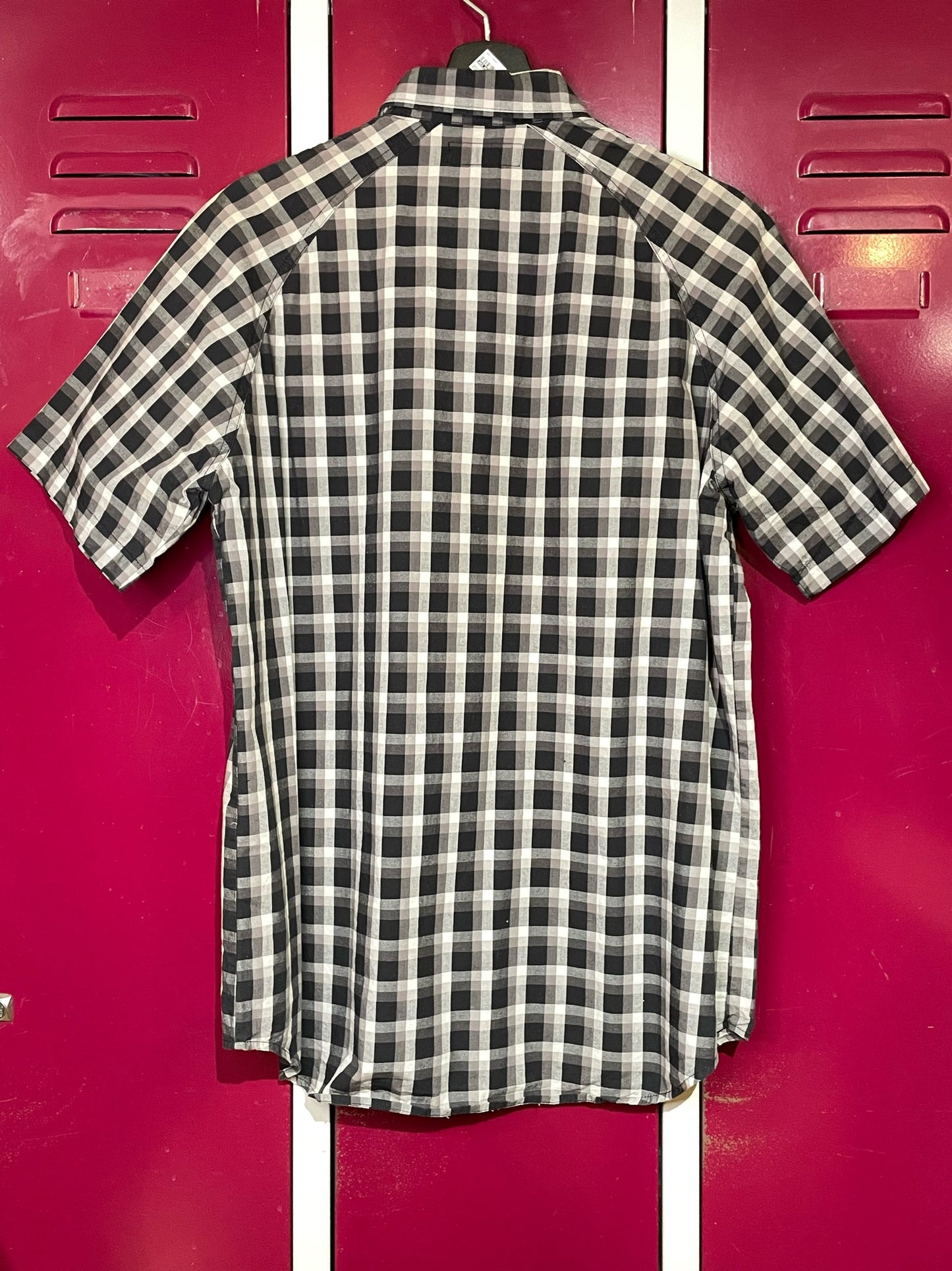 CROOKS & CASTLES CHECKED SHORT SLEEVES SHIRT SZ: M