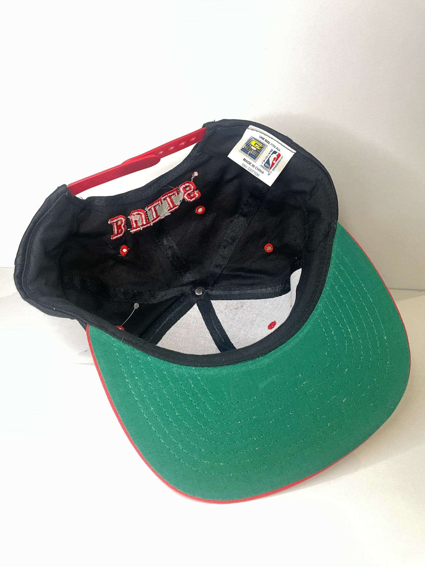 VINTAGE 90s CHICAGO BULLS COMPETITOR SNAPBACK CAP HAT