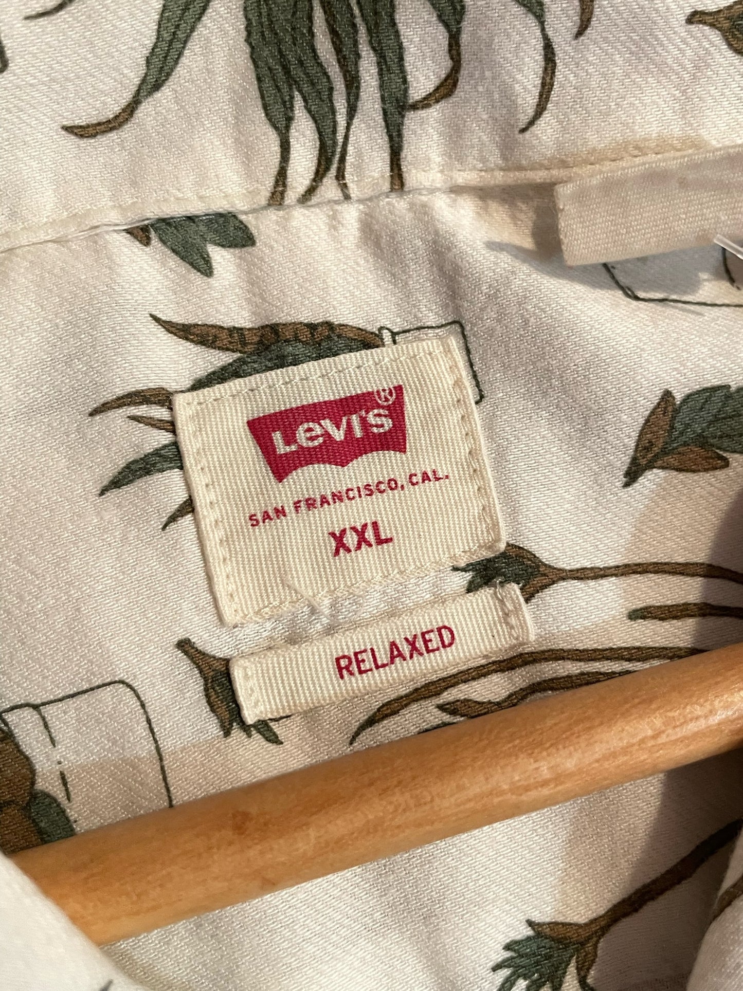 LEVI'S PLANT SHORT SLEEVES SHIRT SZ: XXL