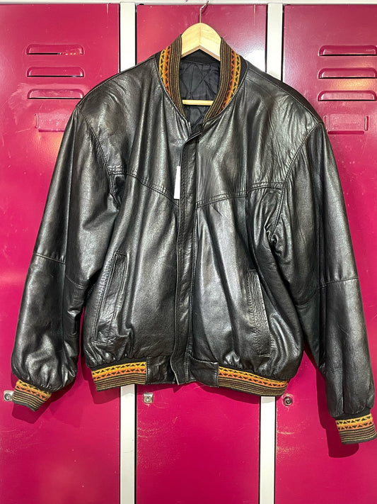 VINTAGE 80s BOMBER LEATHER JACKET  SZ: S/M