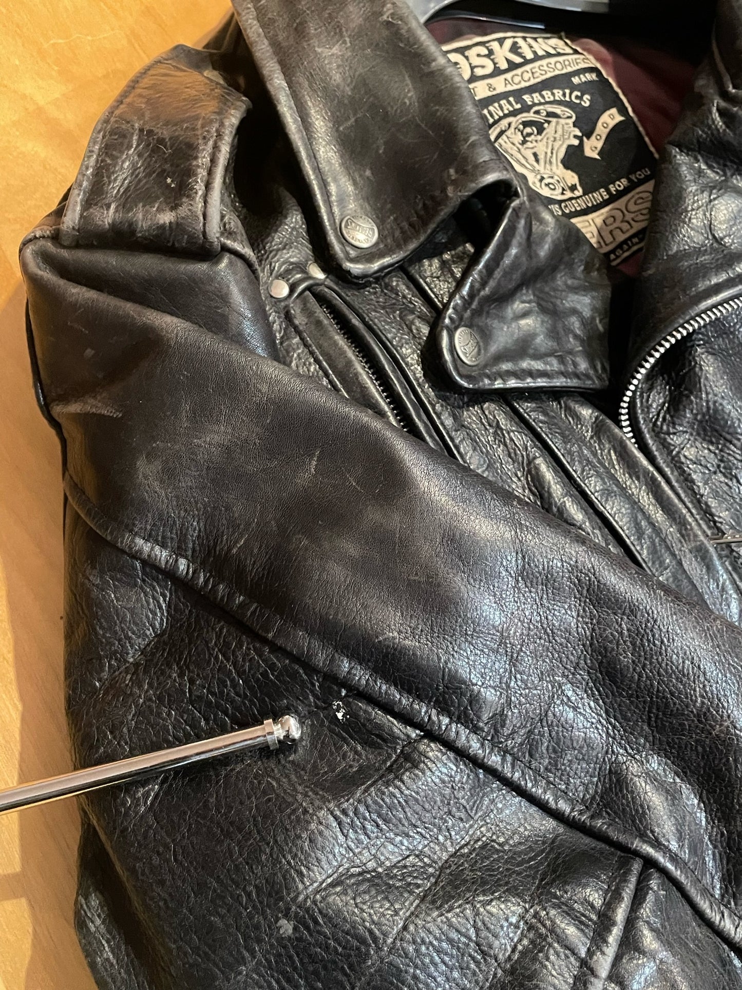 VINTAGE REDSKINS "RIDERS" MOTORCYCLE LEATHER JACKET SZ: XL