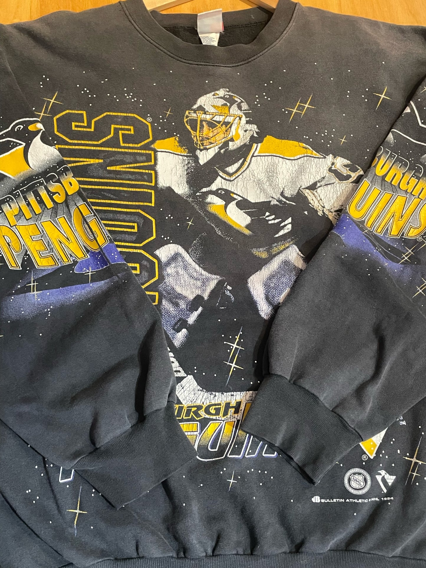 VINTAGE 1994 BULLETIN ATHLETIC PITTSBURGH PENGUINS NHL HOCKEY CREWNECK SWEATSHIRT SZ: 2 = XL