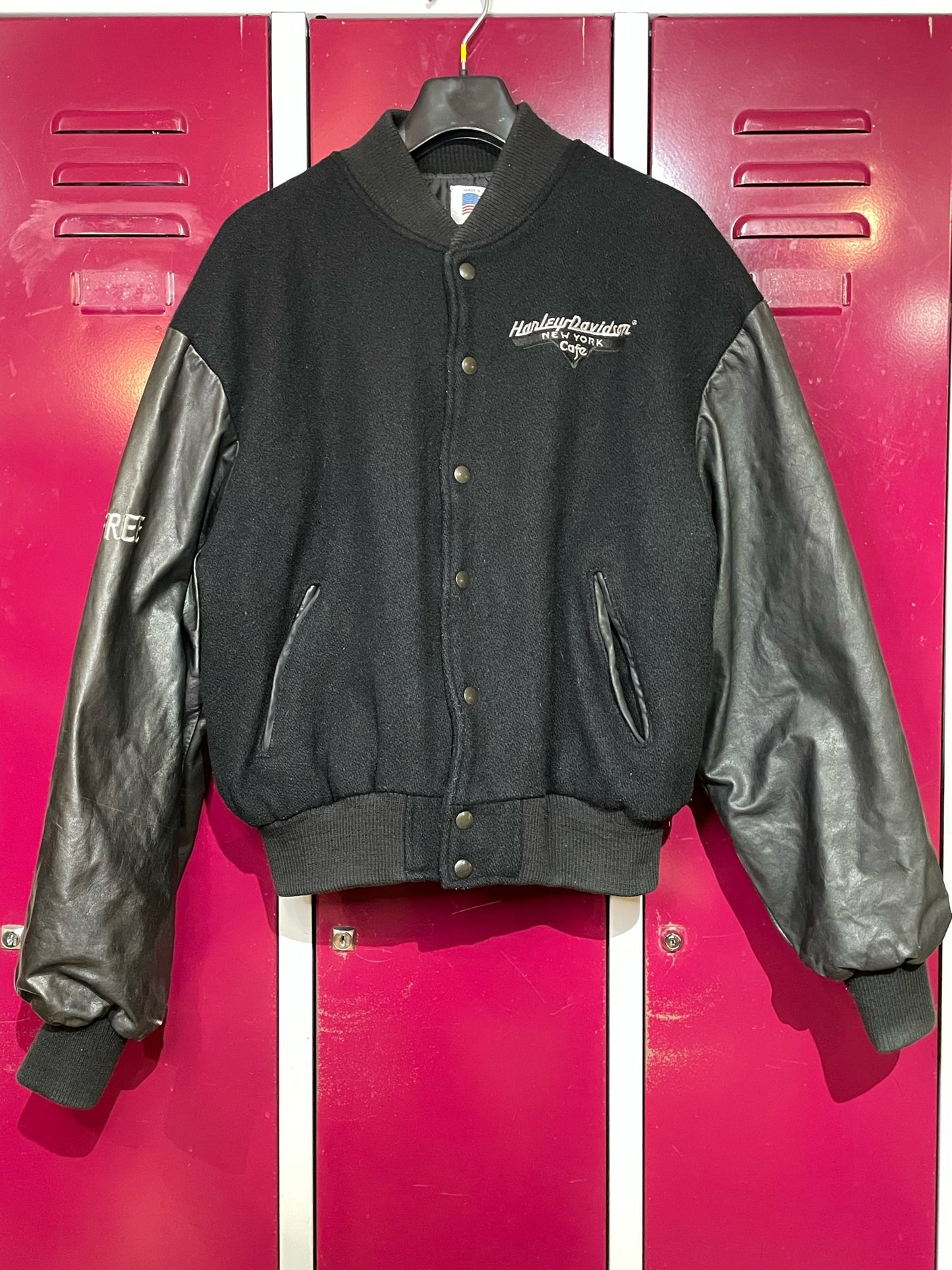 VINTAGE HARLEY DAVIDSON "NEW YORK CAFE" VARSITY JACKET SZ: L
