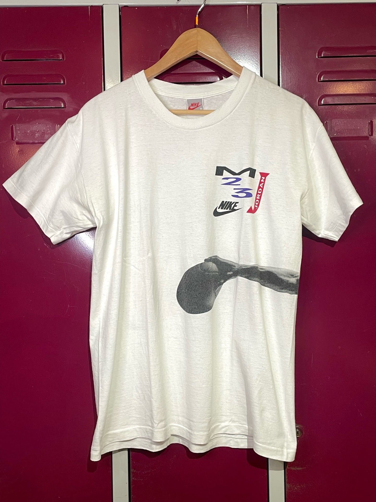 VINTAGE 90s NIKE AIR JORDAN "MJ 23" BULLS NBA T-SHIRT SZ: M