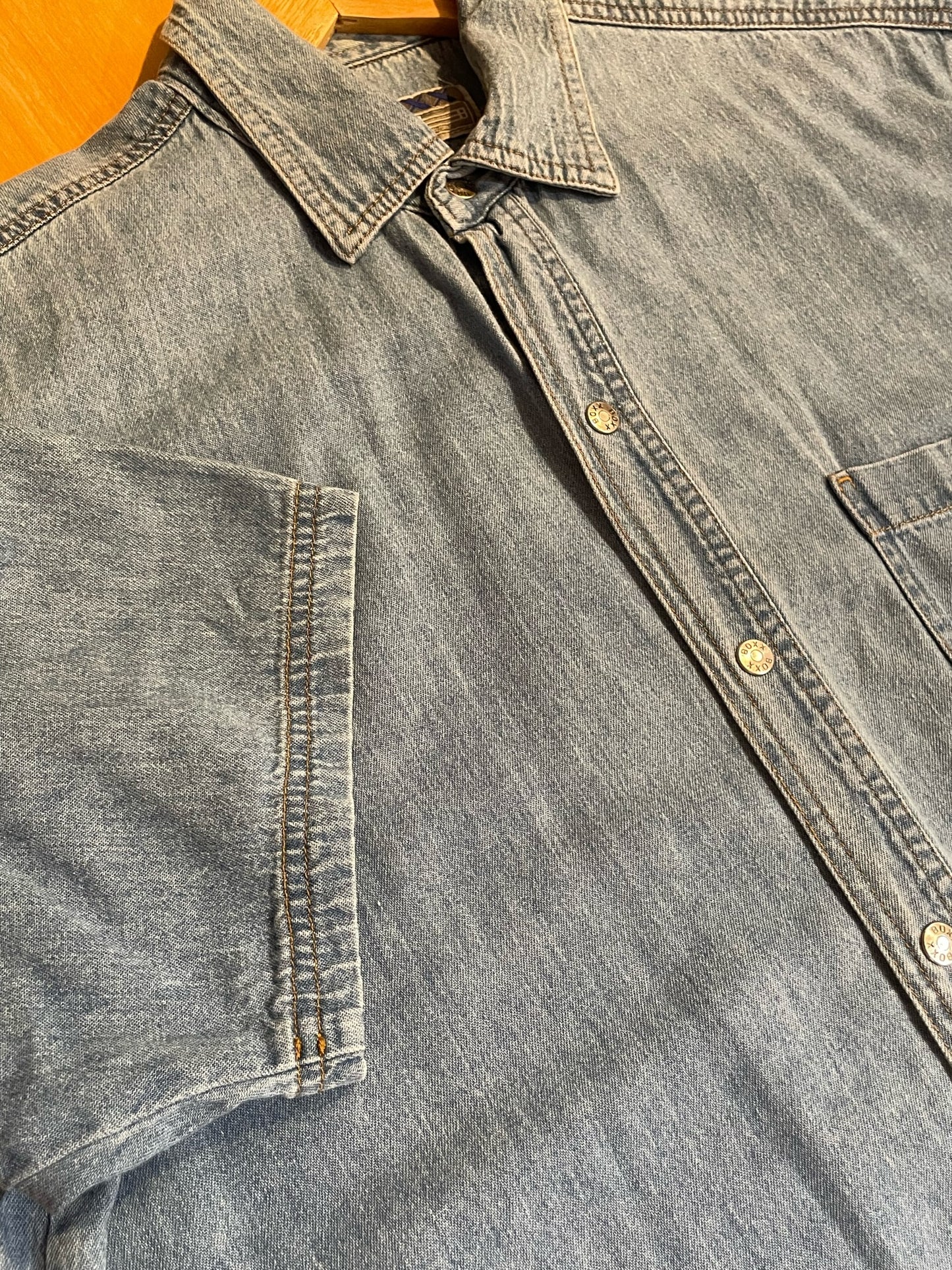 VINTAGE 90s BOXX DENIM SHORT SLEEVES SHIRT SZ: S = M