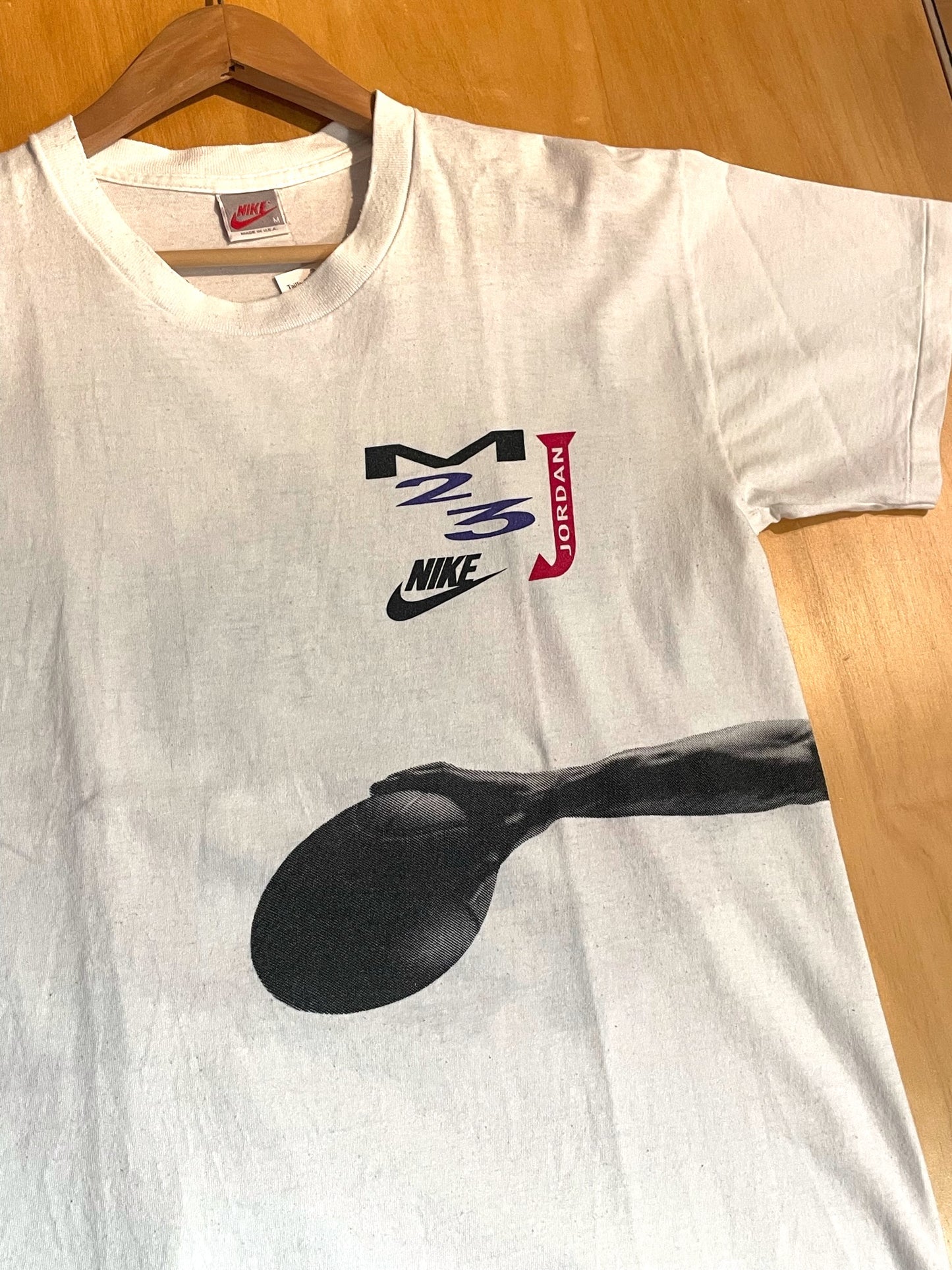VINTAGE 90s NIKE AIR JORDAN "MJ 23" BULLS NBA T-SHIRT SZ: M