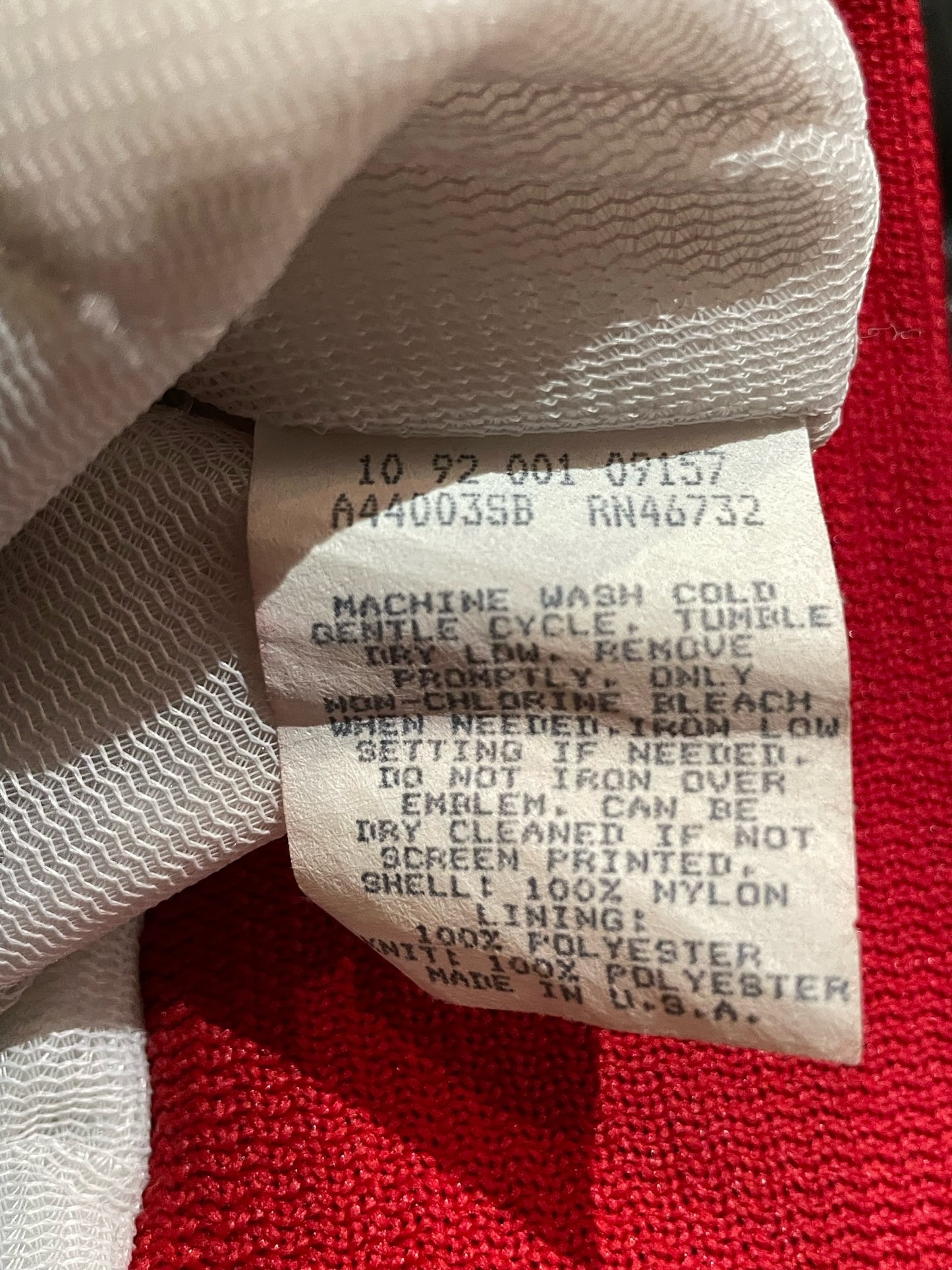 VINTAGE 1992 CHALK LINE CHICAGO BULLS "HOT HOOPS" SATIN JACKET SZ: L
