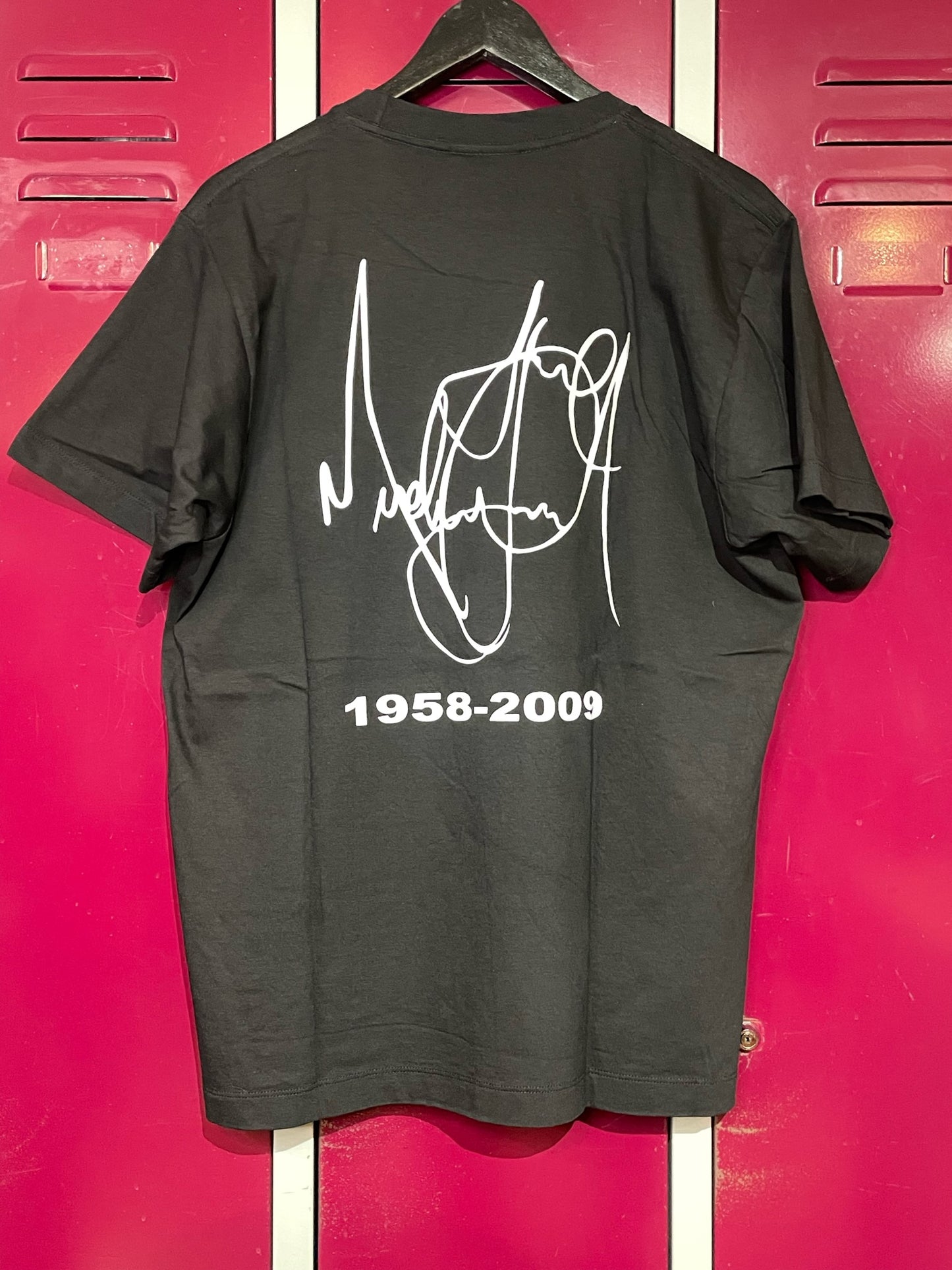 MICHAEL JACKSON "KING OF POP" MUSIC BAND T-SHIRT SZ: L
