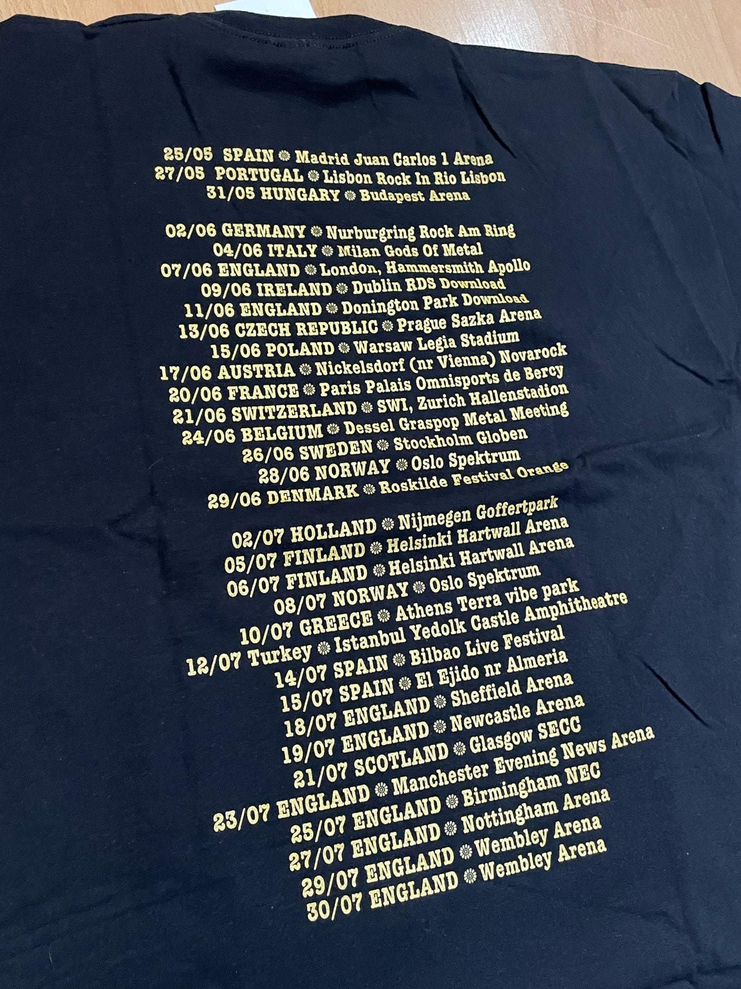 GUNS N ROSES "EUROPE TOUR 2006" MUSIC BAND T-SHIRT SZ: XL