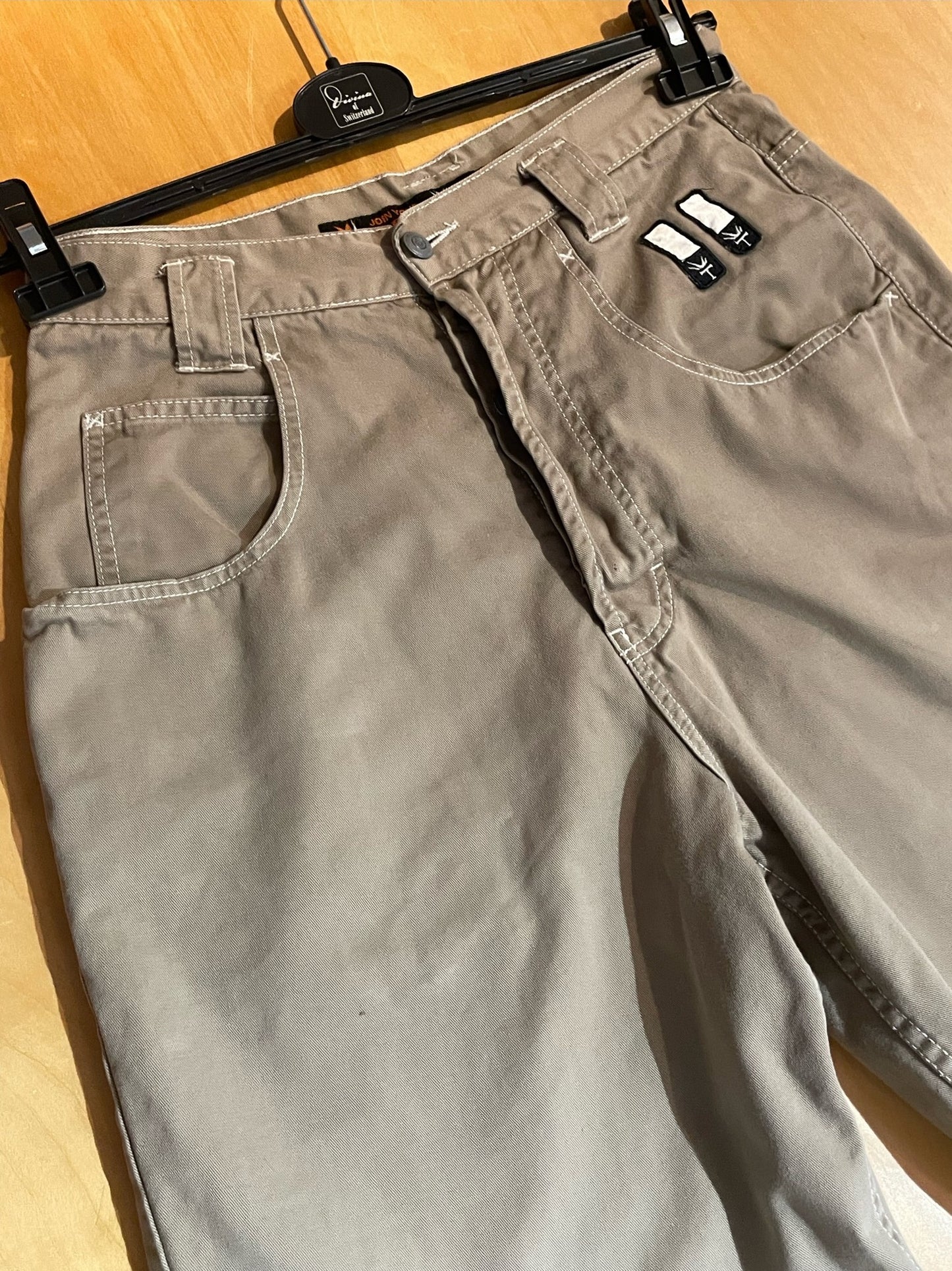 VINTAGE 90s TEDDY'S SHORTS  SZ: 36=30