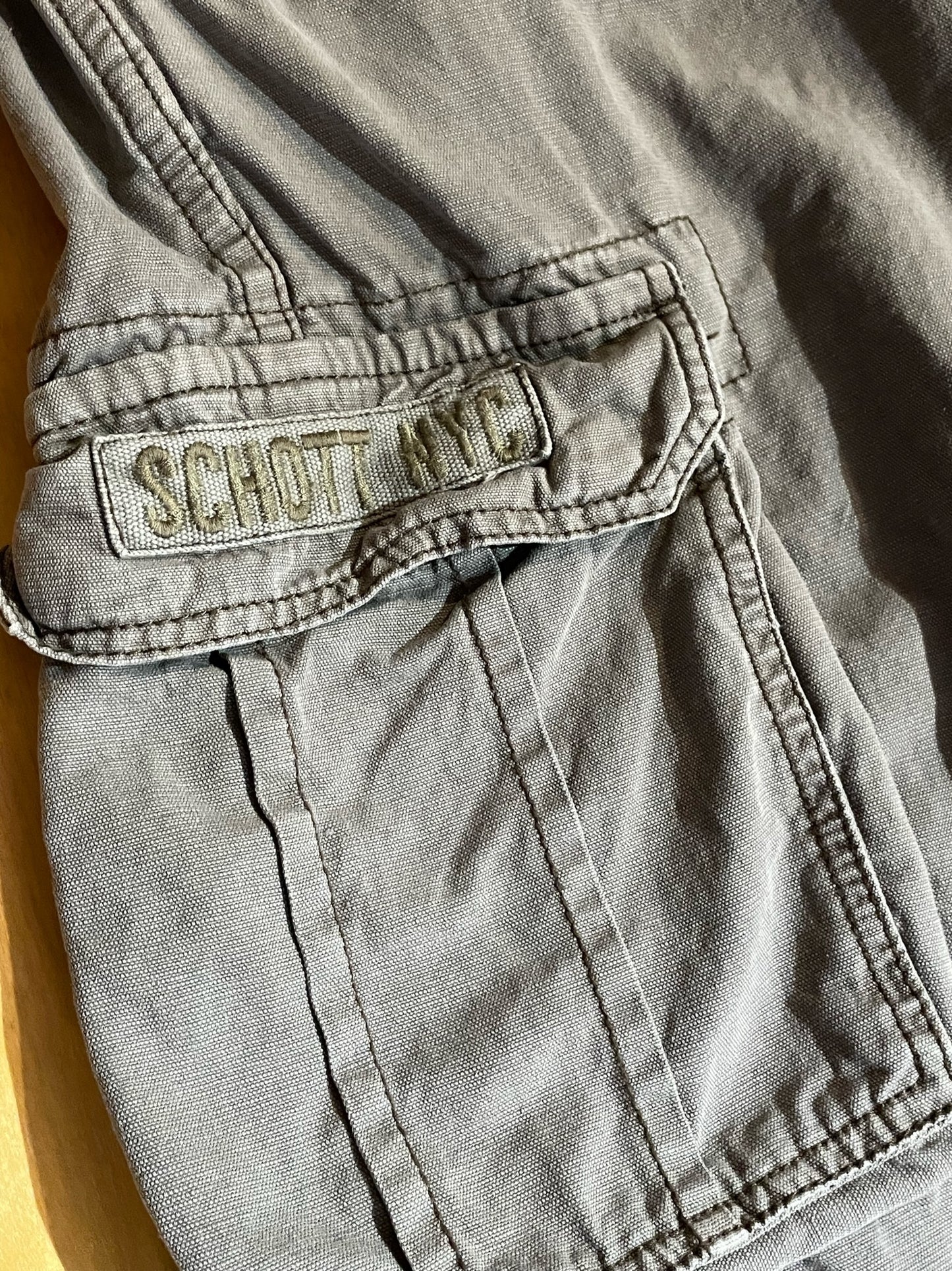 SCHOTT BROS. CARGO SHORTS  SZ: 32