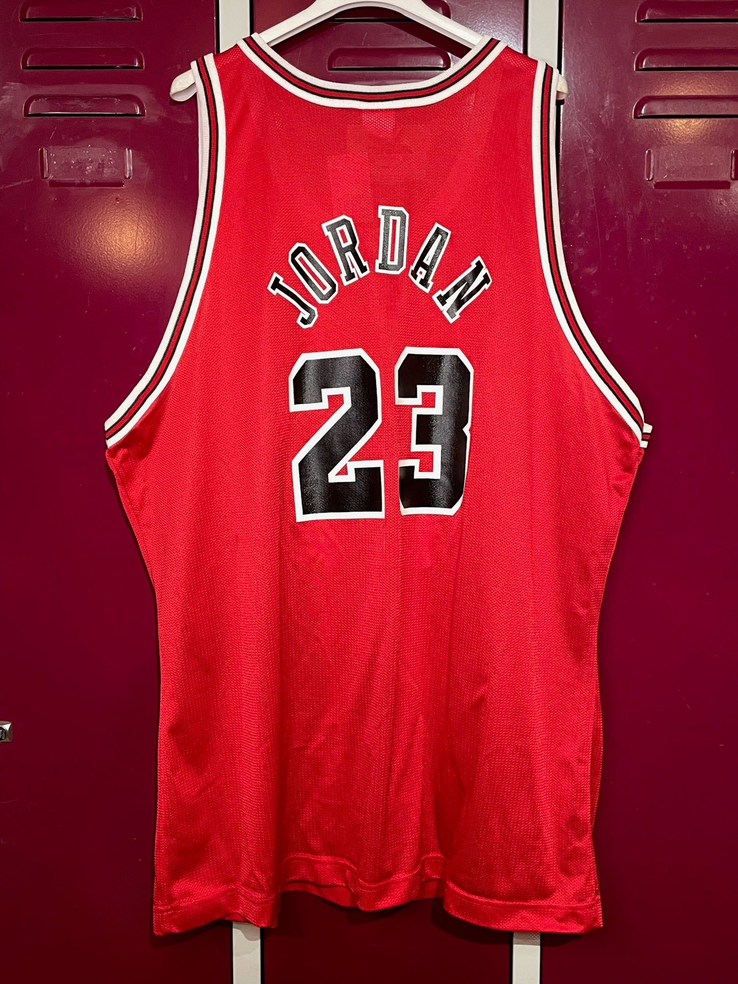 VINTAGE 90s CHAMPION CHICAGO BULLS "MICHAEL JORDAN" NBA JERSEY SZ: 52