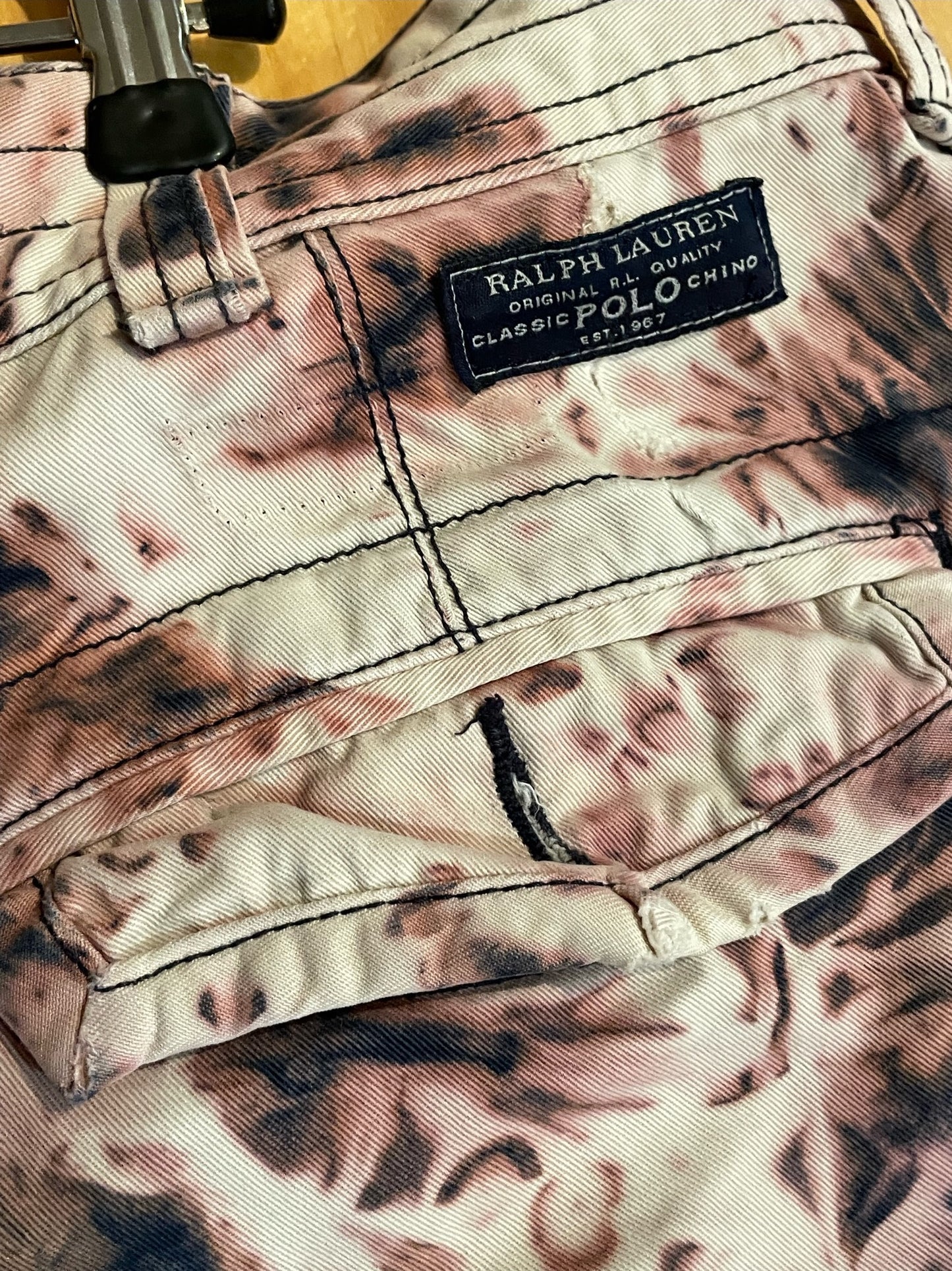 POLO RALPH LAUREN TIE DYE CARGO SHORTS  SZ: 38
