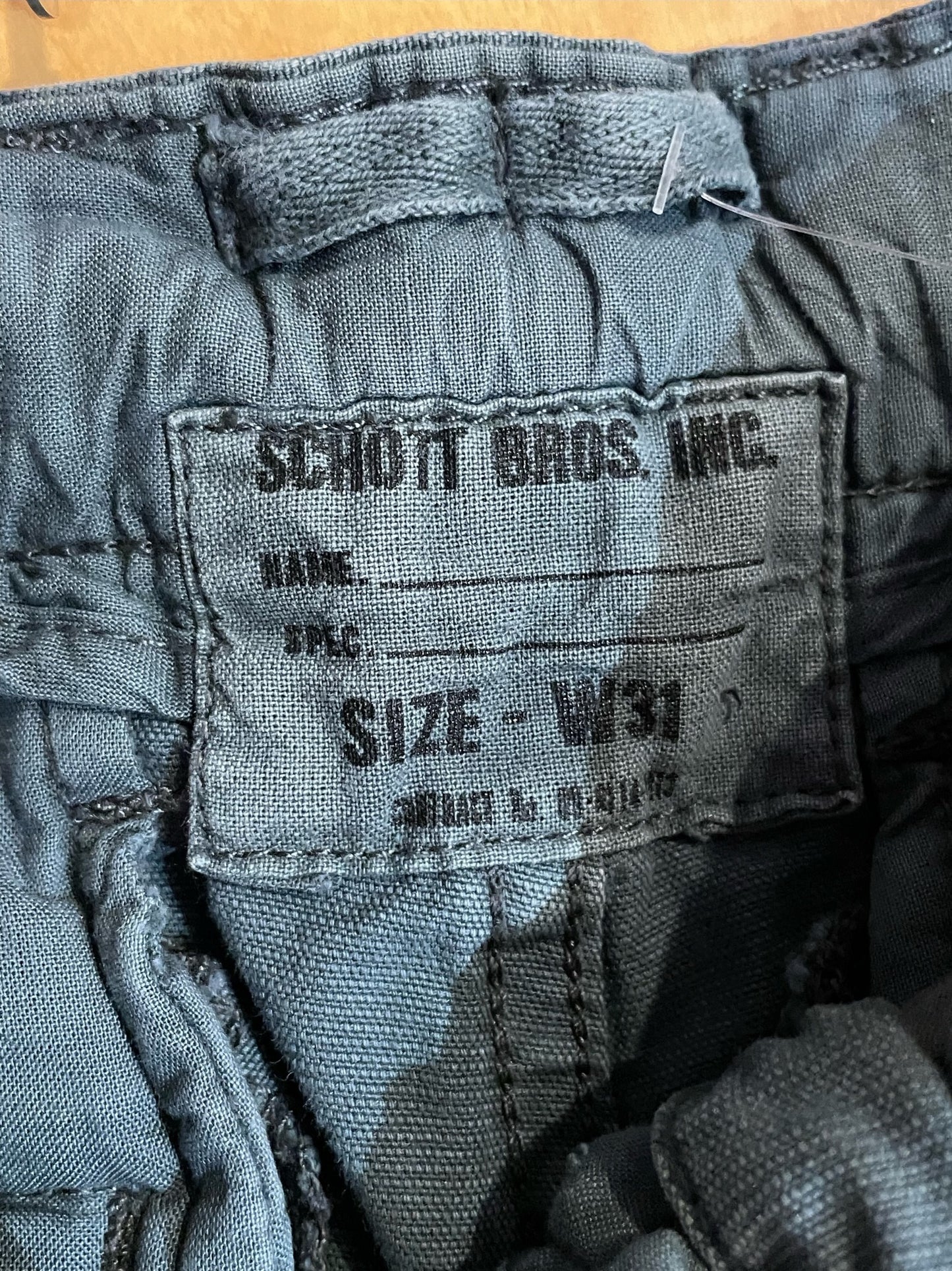 SCHOTT BROS. CARGO SHORTS SZ: 31