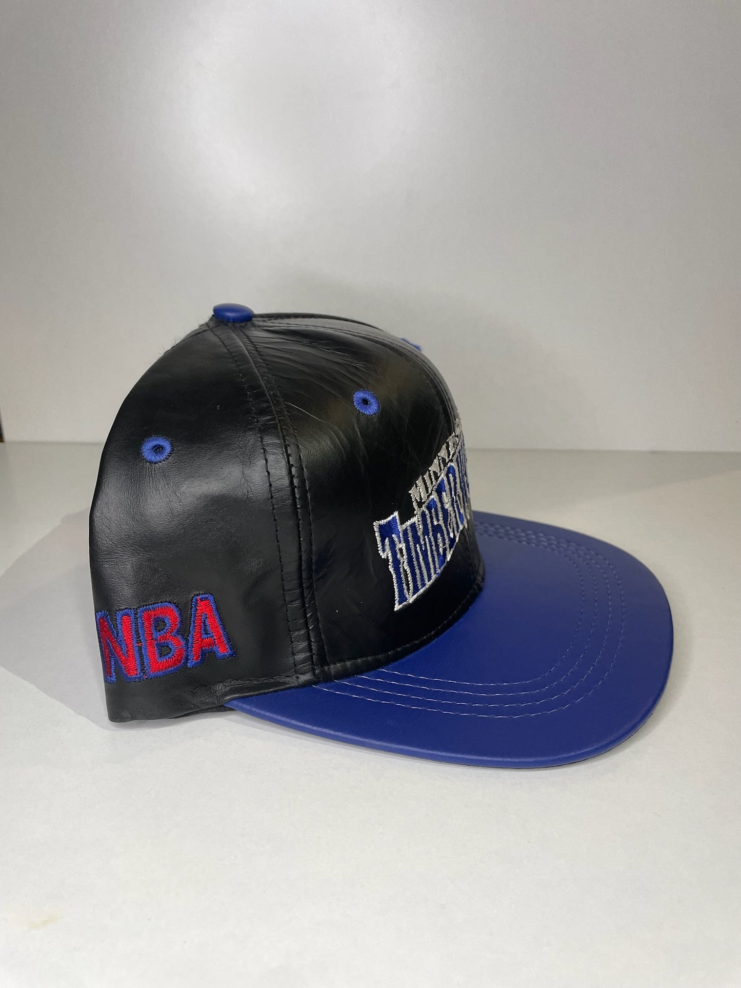 VINTAGE 90s MINNESOTA TIMBERWOLVES J.H DESIGN SNAPBACK CAP HAT