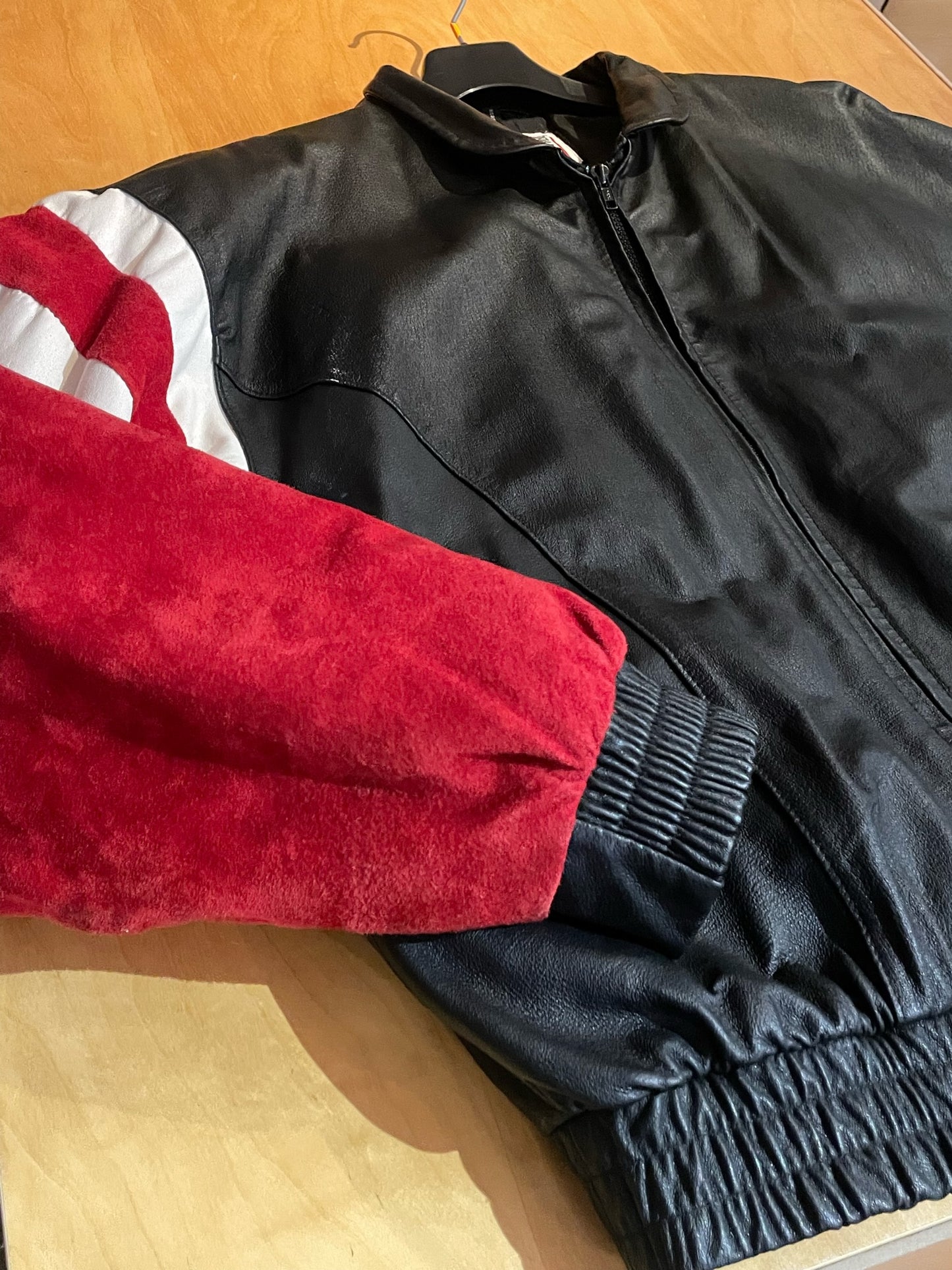 VINTAGE 90s ON DEMAND CORP. CHICAGO BULLS VARSITY JACKET SZ: XL