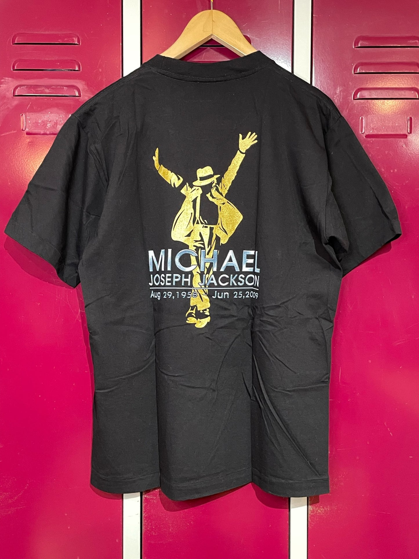 MICHAEL JACKSON "THE KING OF POP" MUSIC T-SHIRT SZ: L