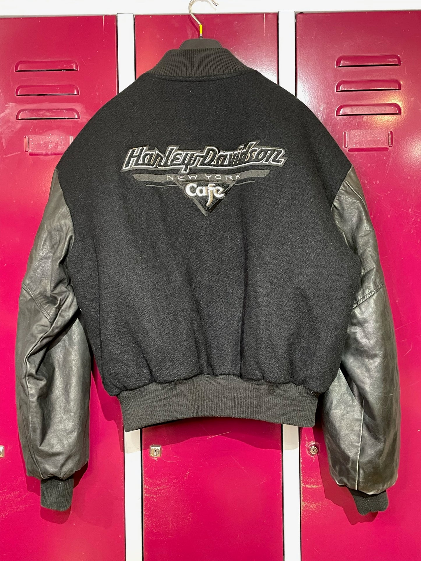 VINTAGE HARLEY DAVIDSON "NEW YORK CAFE" VARSITY JACKET SZ: L