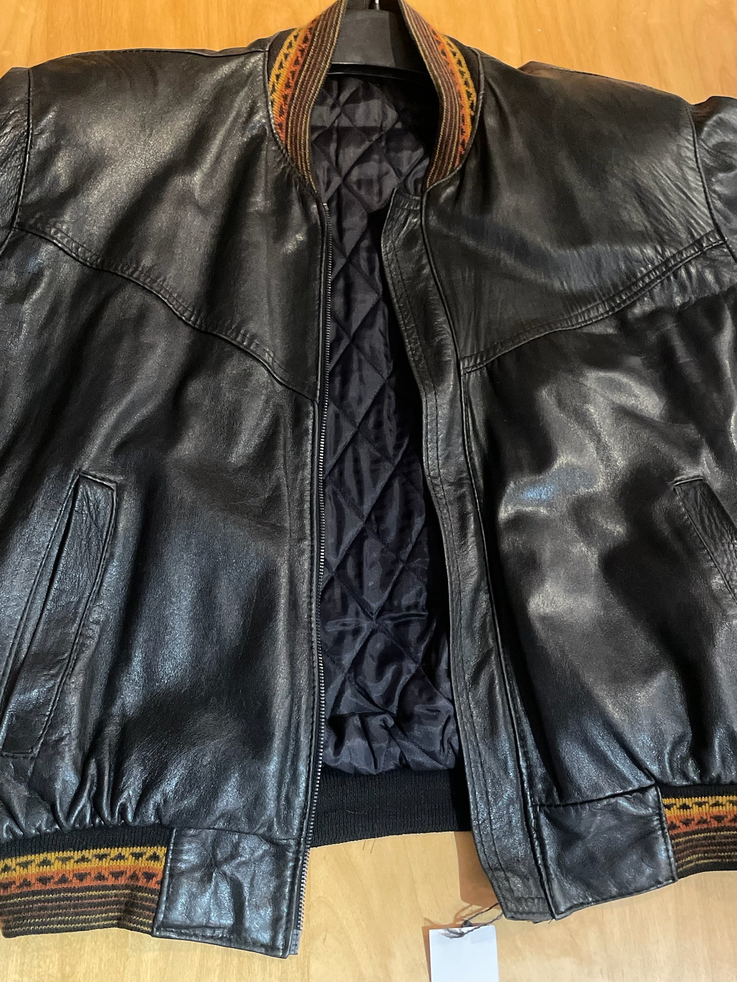 VINTAGE 80s BOMBER LEATHER JACKET SZ: S/M