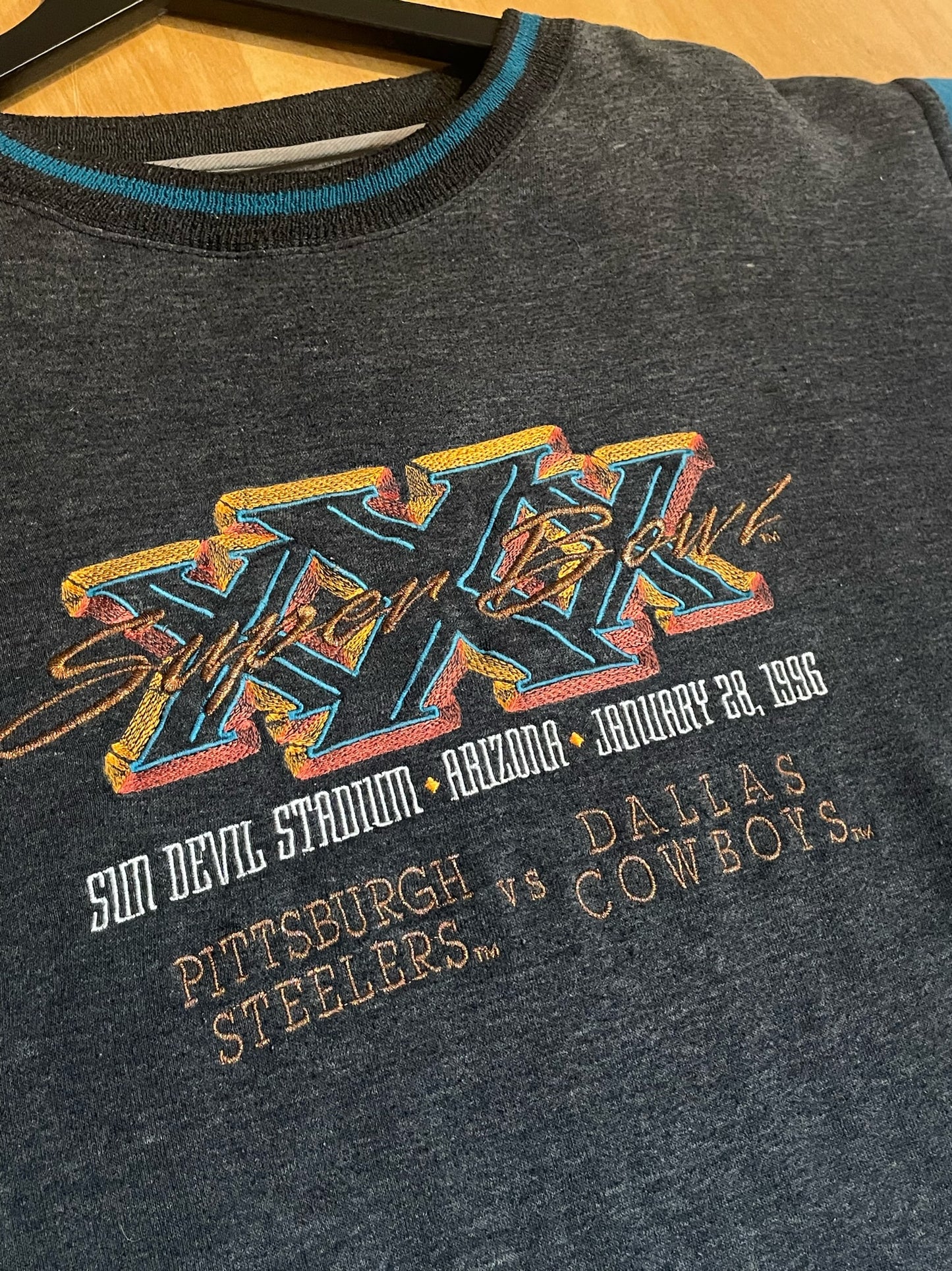 VINTAGE 1996 STEELERS COWBOYS "SUPER BOWL XXX" LOGO 7 CREWNECK SWEATSHIRT SZ: XL