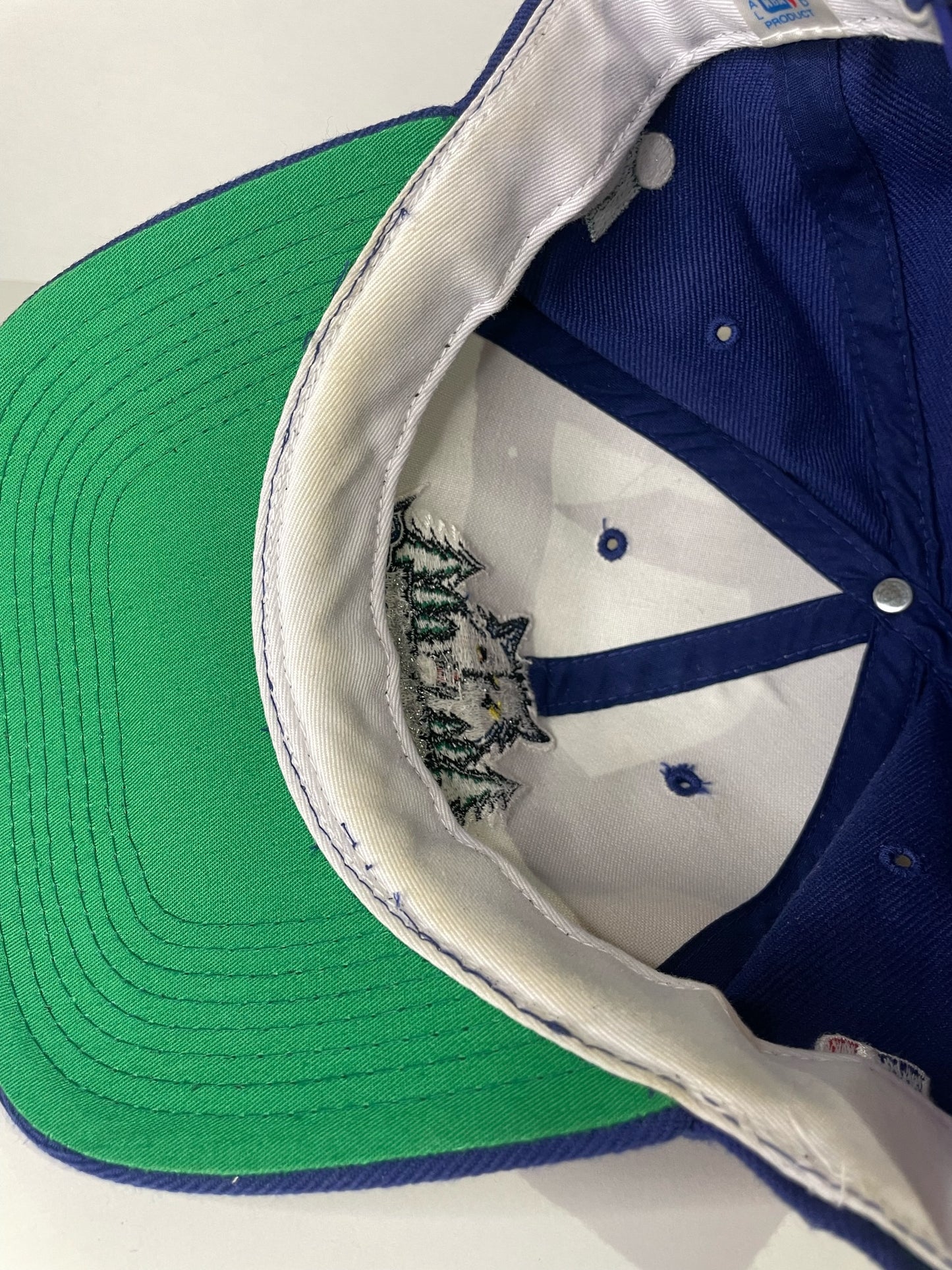 VINTAGE 90s MINNESOTA TIMBERWOLVES SPORTS SPECIALTIES SNAPBACK CAP HAT