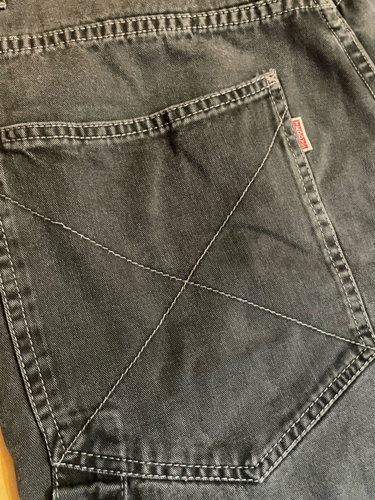 VINTAGE 90s TEDDY'S SHORTS  SZ: 38=32