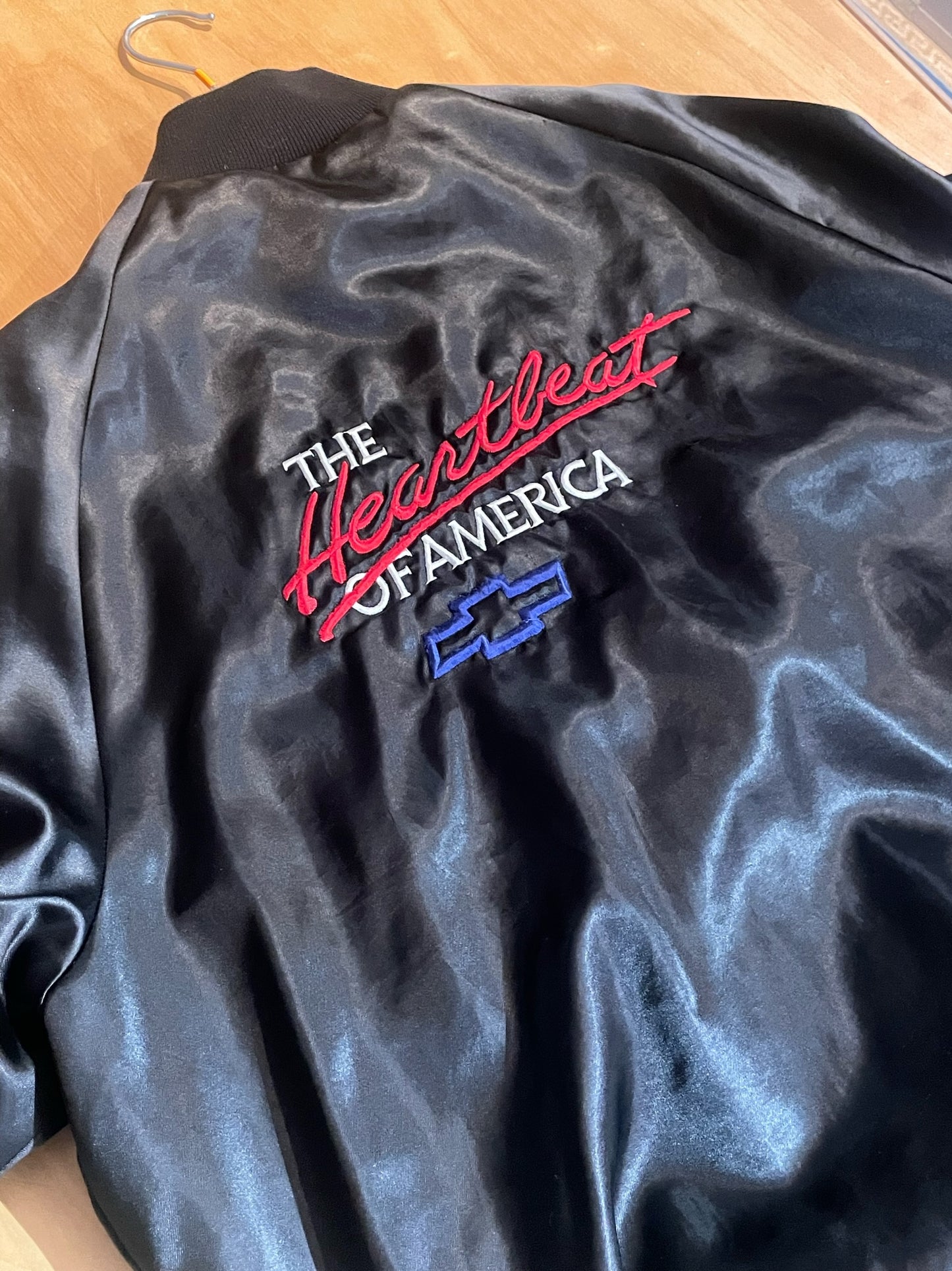 VINTAGE 80s CHEVROLET "THE HEARTBEAT OF AMERICA" MADE IN USA SATIN JACKET SZ: L