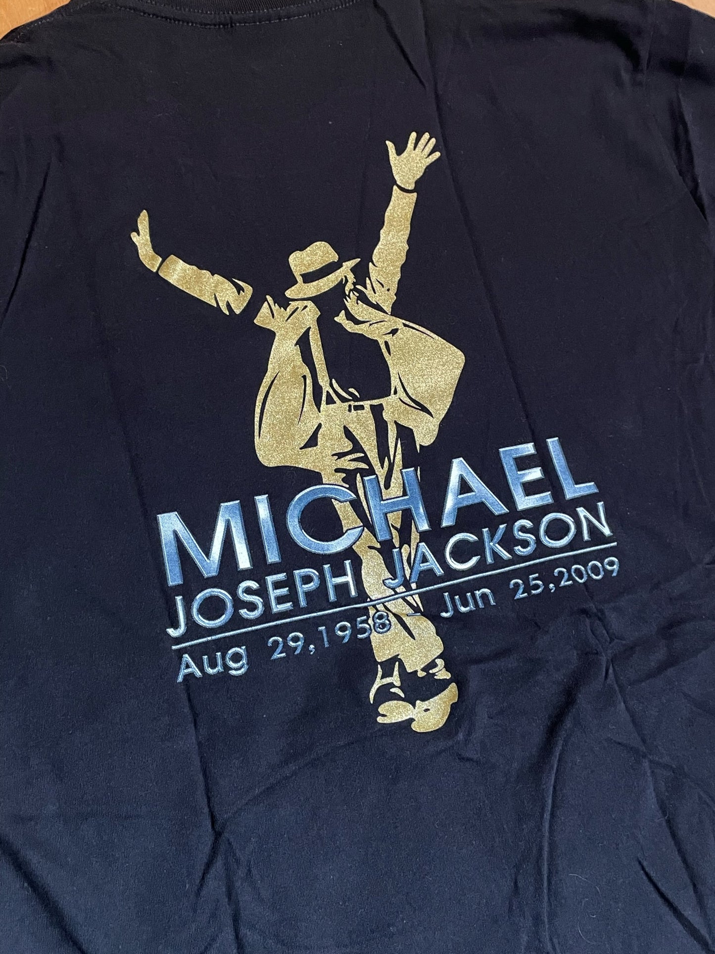MICHAEL JACKSON "THE KING OF POP" MUSIC T-SHIRT SZ: L