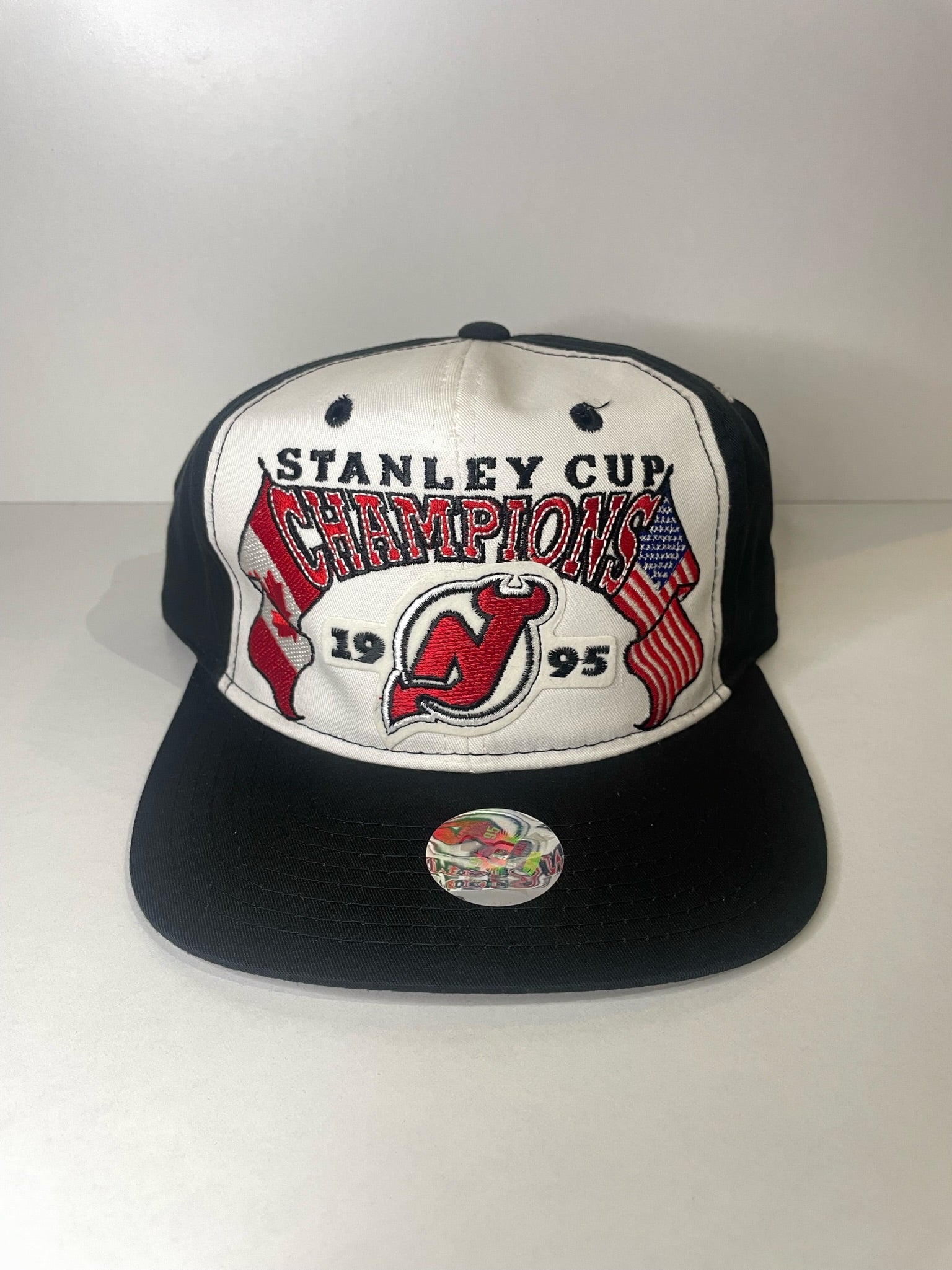 New Jersey Devils NHL Stanley Cup Champions 1995 Snapback Hat Brand NEW  With TAGS Official Starter Hat Adjustable Unisex Adult