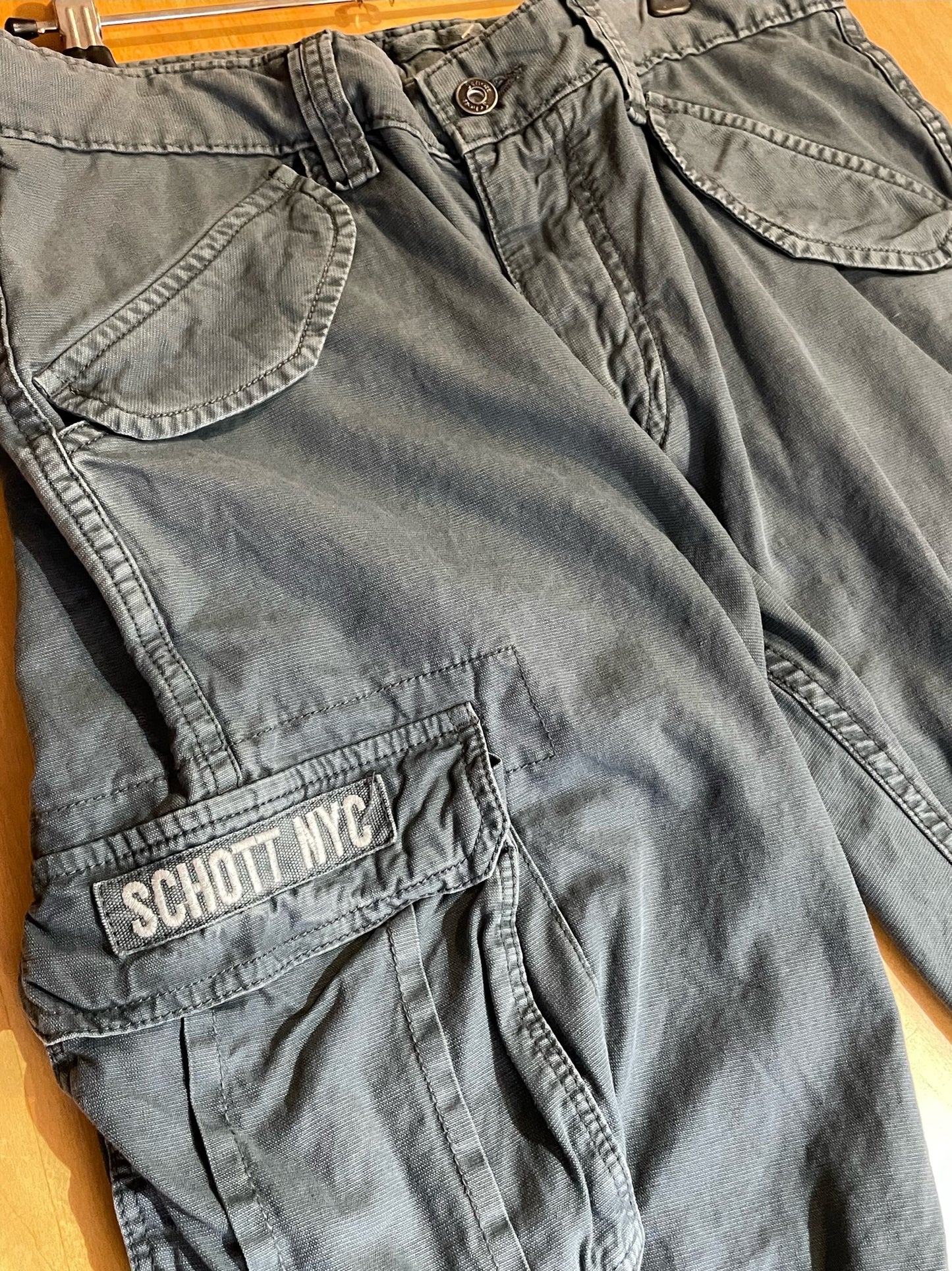 SCHOTT BROS. CARGO SHORTS SZ: 31