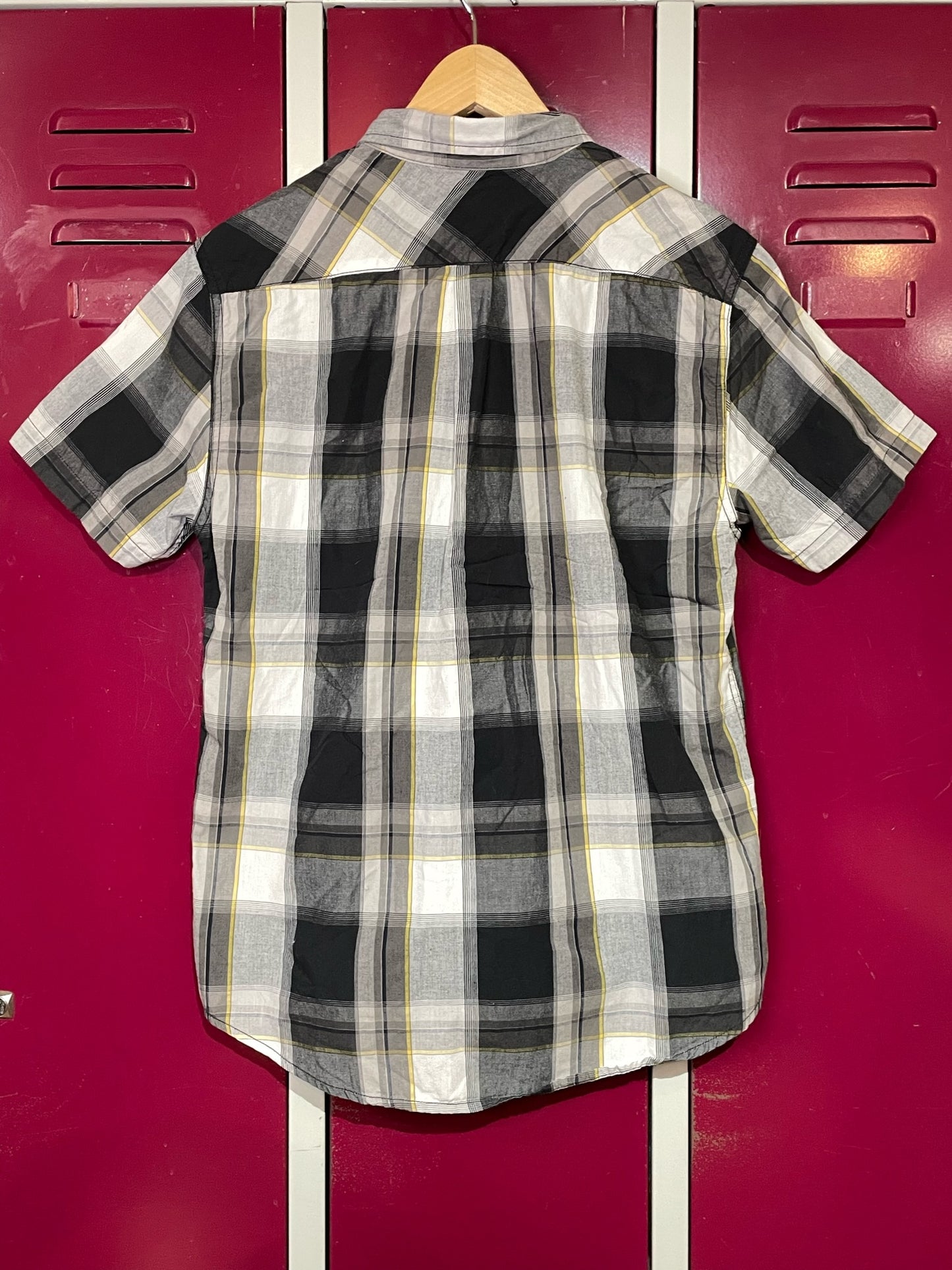LEVI'S CHECKED SHORT SLEEVES SHIRT SZ: M