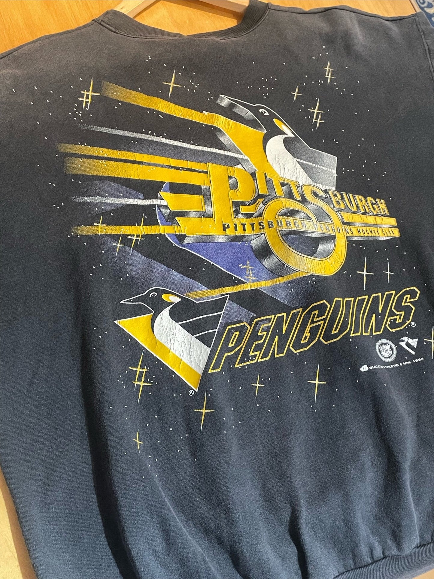 VINTAGE 1994 BULLETIN ATHLETIC PITTSBURGH PENGUINS NHL HOCKEY CREWNECK SWEATSHIRT SZ: 2 = XL