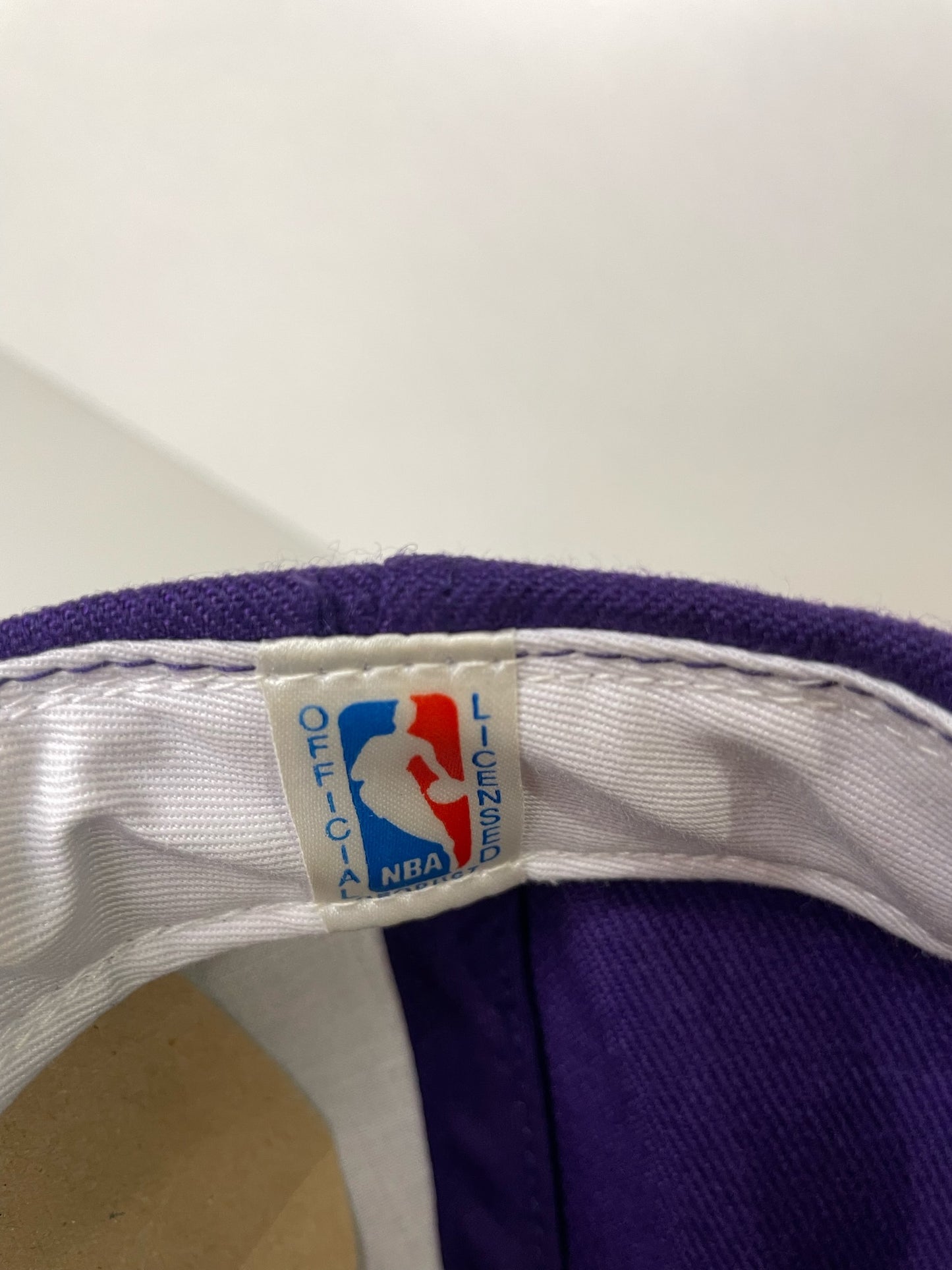 VINTAGE 90s LOS ANGELES LAKERS SPORTS SPECIALTIES SNAPBACK CAP HAT