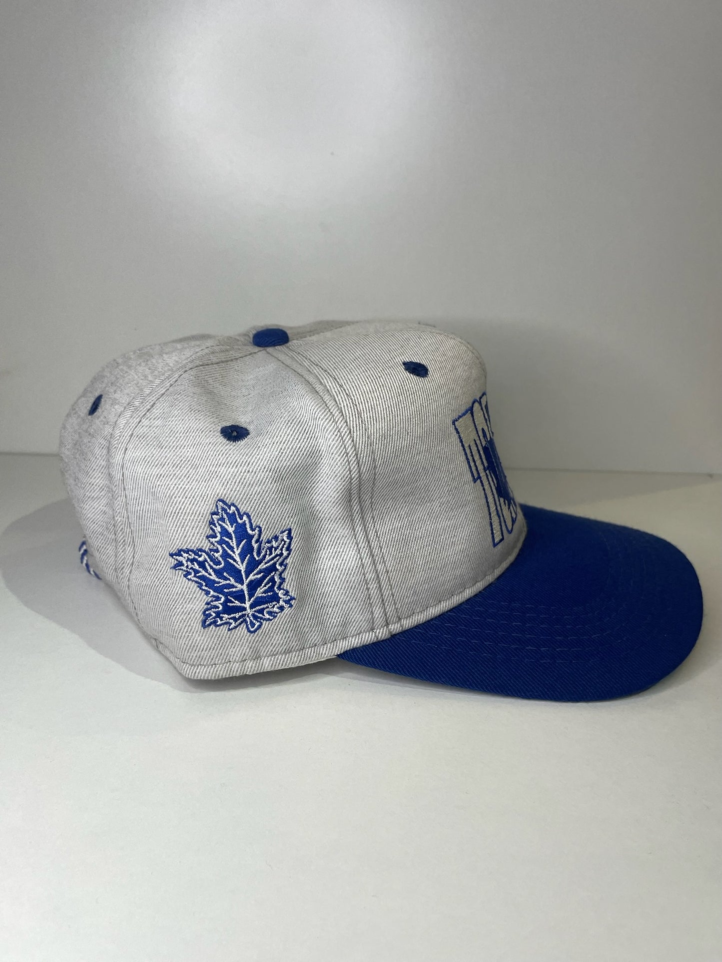 VINTAGE 90s TORONTO MAPLE LEAFS #1 APPAREL DRAWSTRING CAP HAT