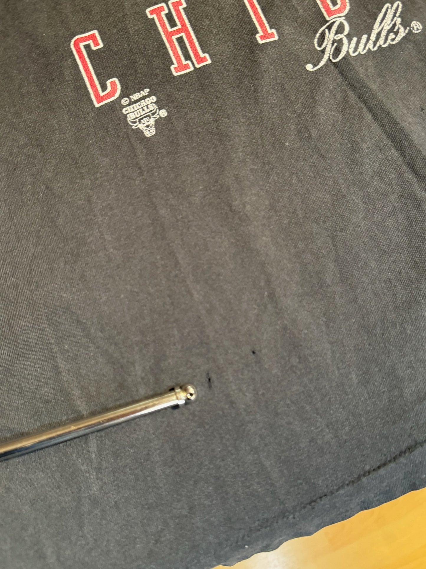 VINTAGE 90s NUTMEG CHICAGO BULLS NBA T-SHIRT SZ: XL