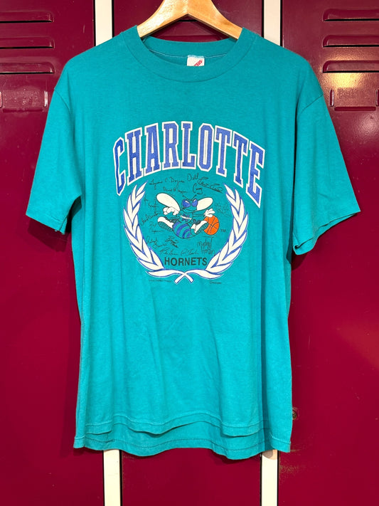 VINTAGE 1988 CHARLOTTE HORNETS "SIGNATURES" JERZEES T-SHIRT  SZ: XL